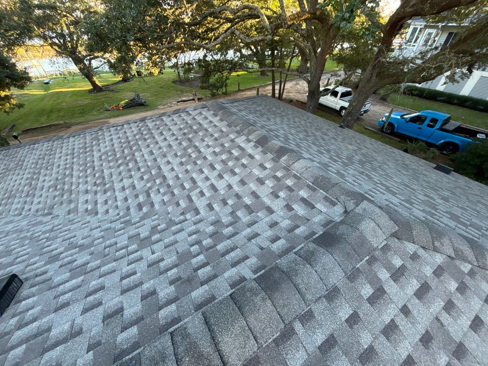 GAF HDZ - Weathered Wood by Linta Roofing Inc