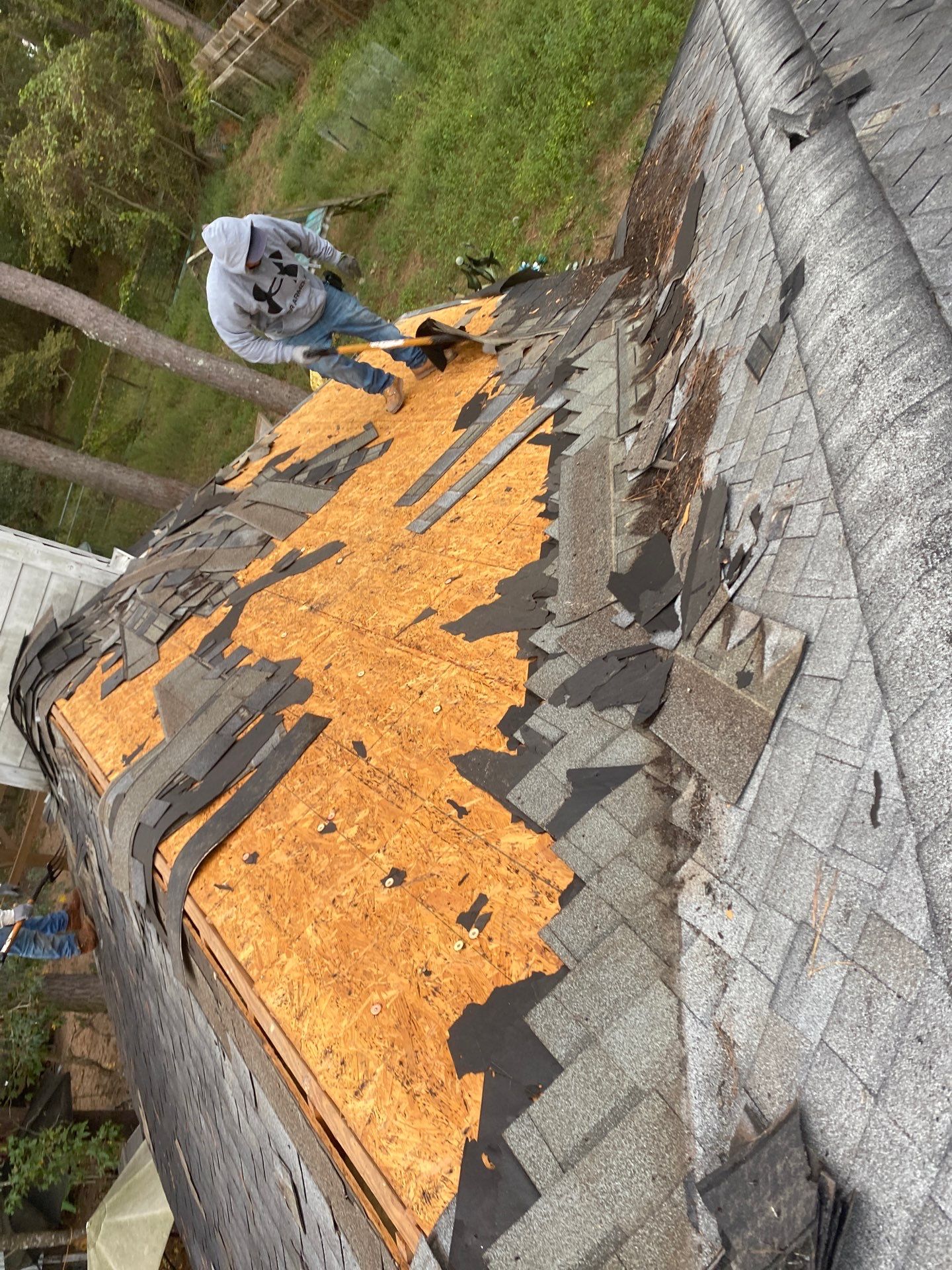Residential Roofing Installation using Owen's Corning Duration (Lifetime) Shingles by Roof Repair Company