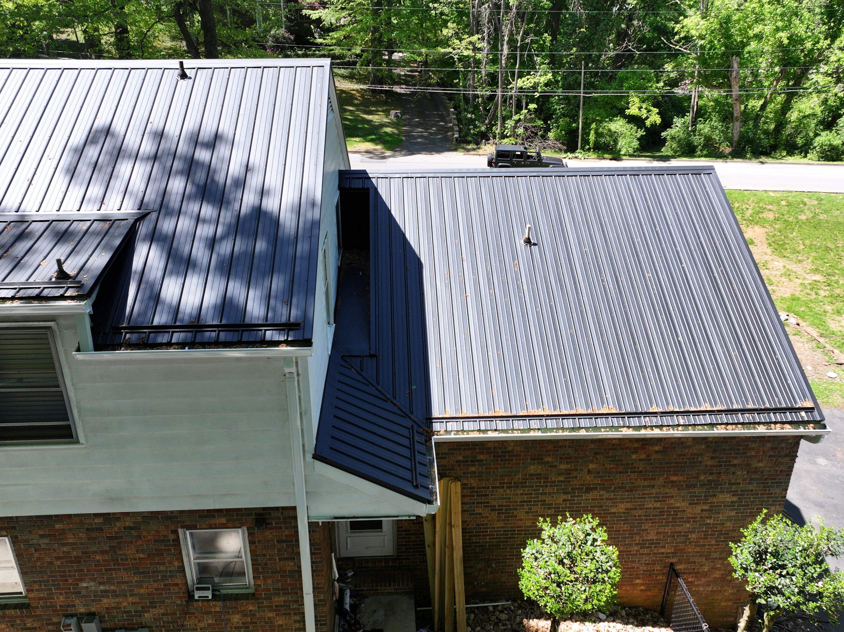 Pipkin Residence by Omnia Roofing