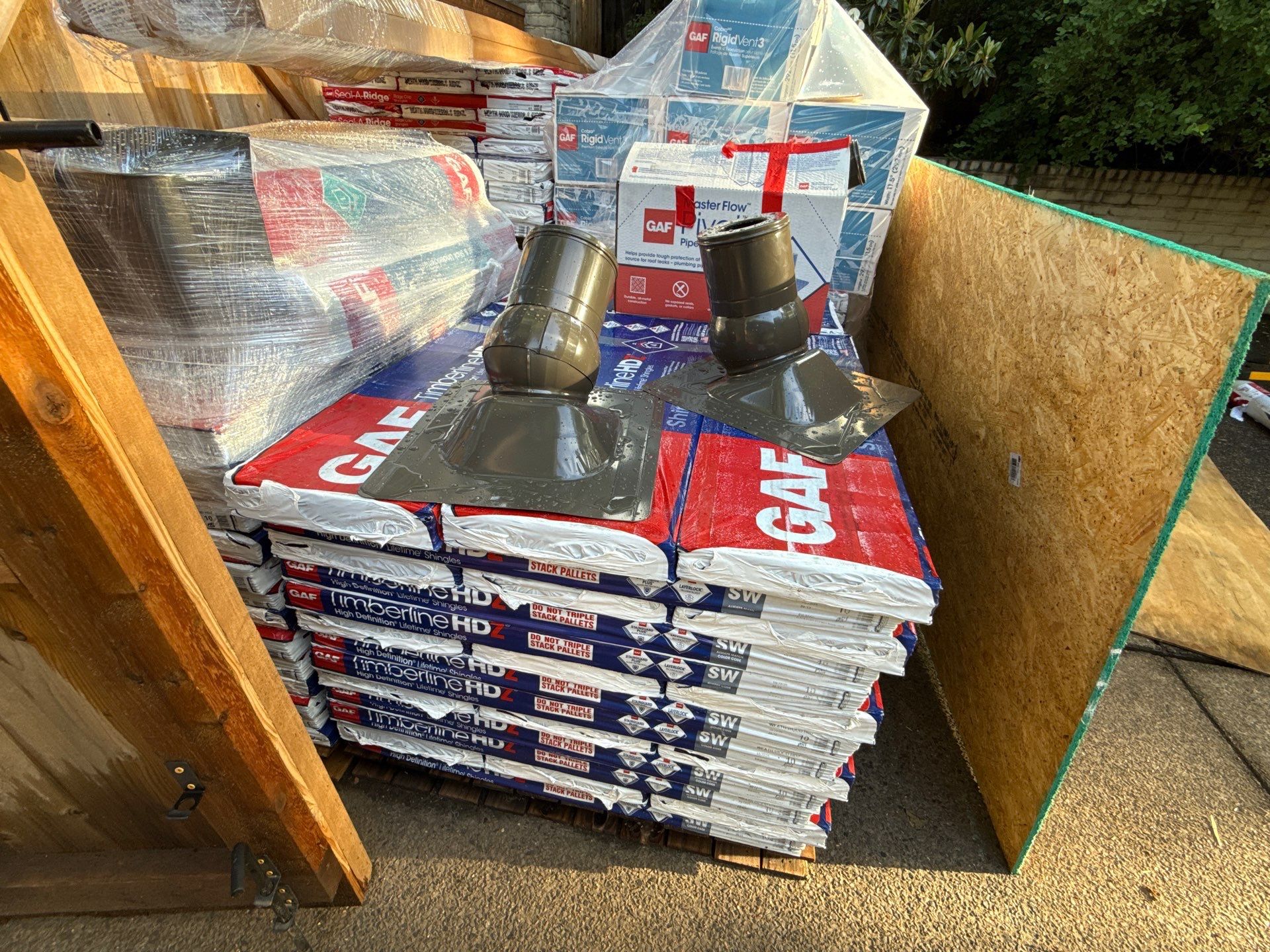 GAF Timberline HDZ Roof Replacement and Exterior Wood Repairs in Memphis by Revival Roofing Services