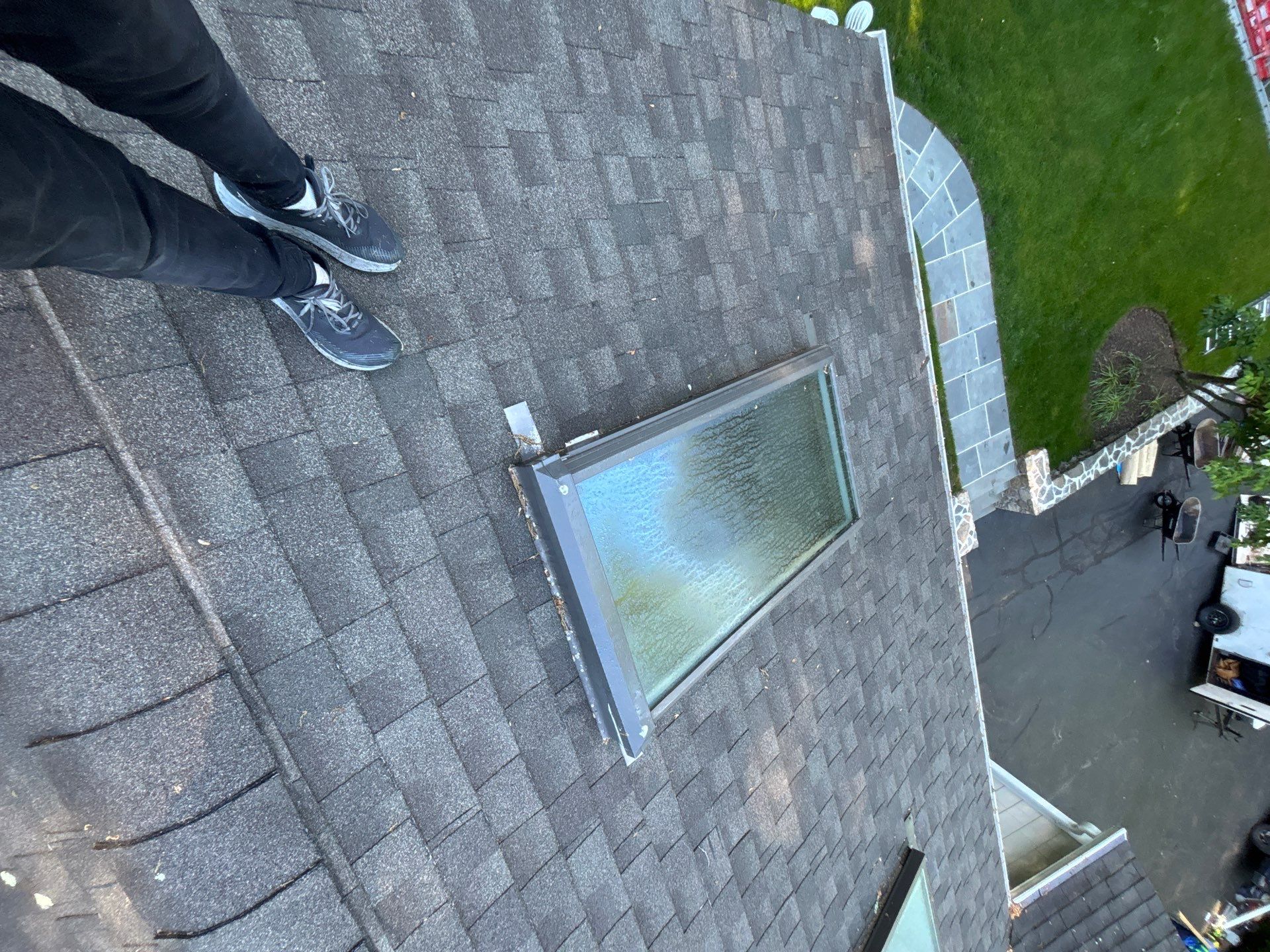 DiGiorgi installs a beautiful roof in Wilton, CT by DiGiorgi Roofing and Siding Inc