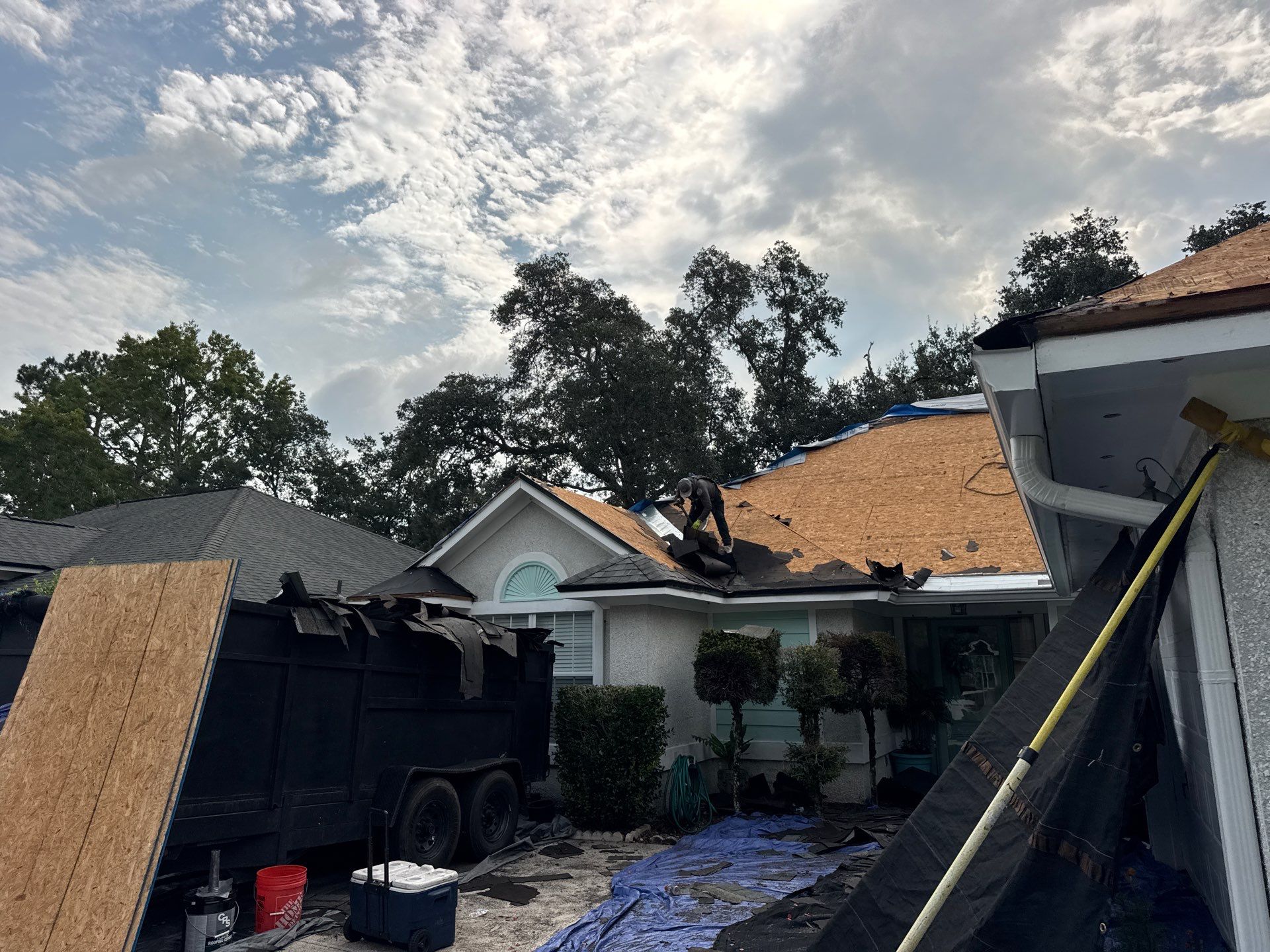 Gray Architectural Shingle Roof Replacement for Orange Park Residence by Avenue Roofing