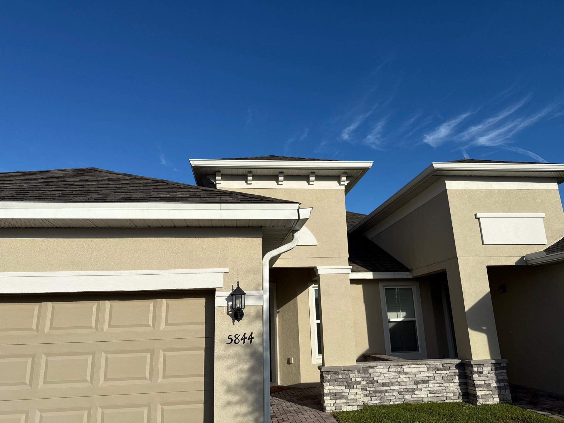 Complete House Wash, Driveway & Lanai Cleaning – Trevesta, Palmetto FL by Sunshine AquaWash