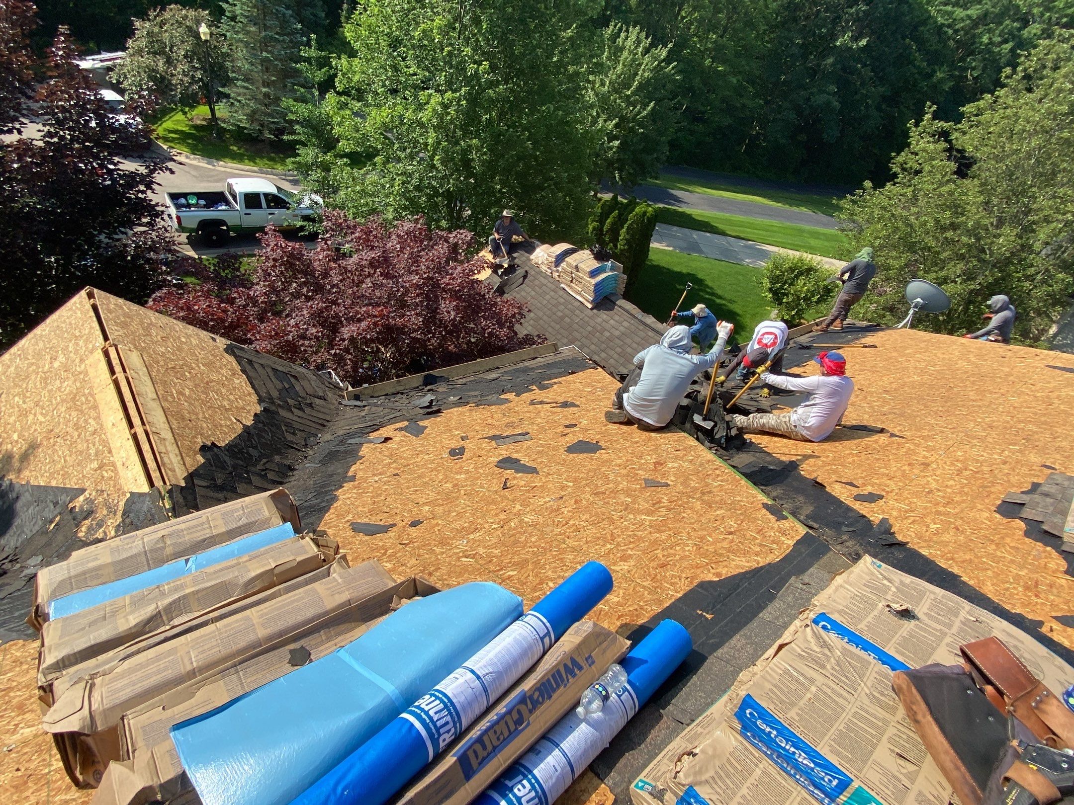 Roof Replacement using CertainTeed Landmark by 180 Contractors
