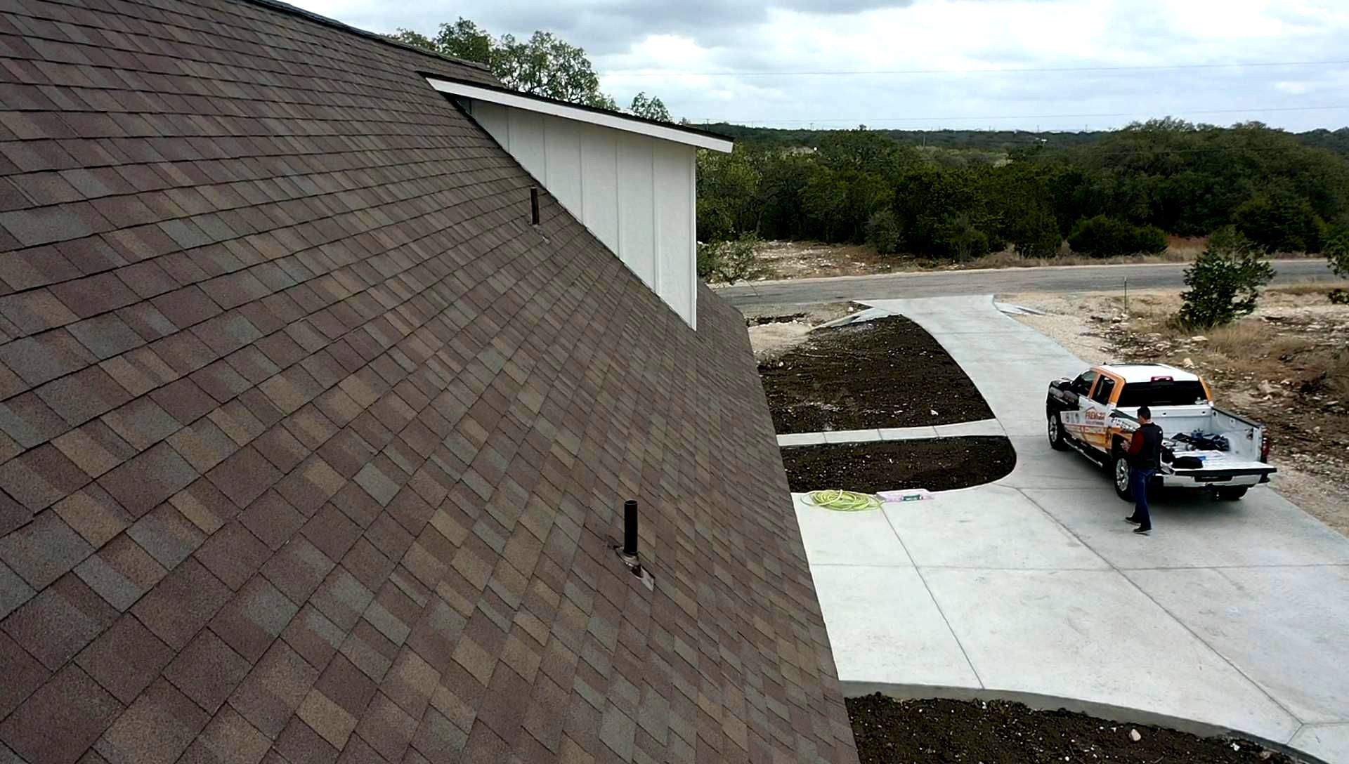 New Home Construction using Owens Corning 30 year Architectural Shingles by Premier Roofing and Contracting