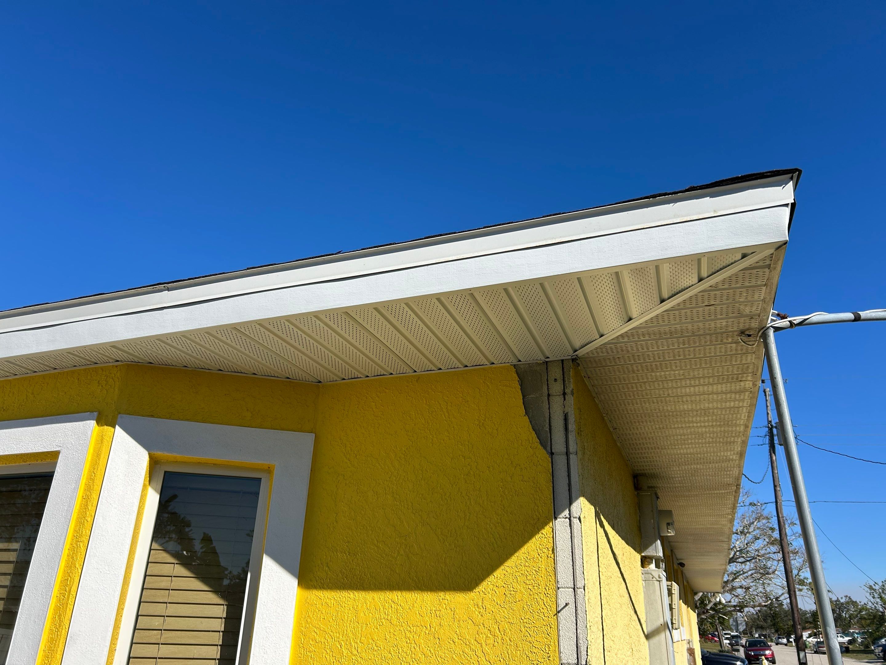 Soffit and Fascia Replacement in Sarasota FL by Gutter Professors