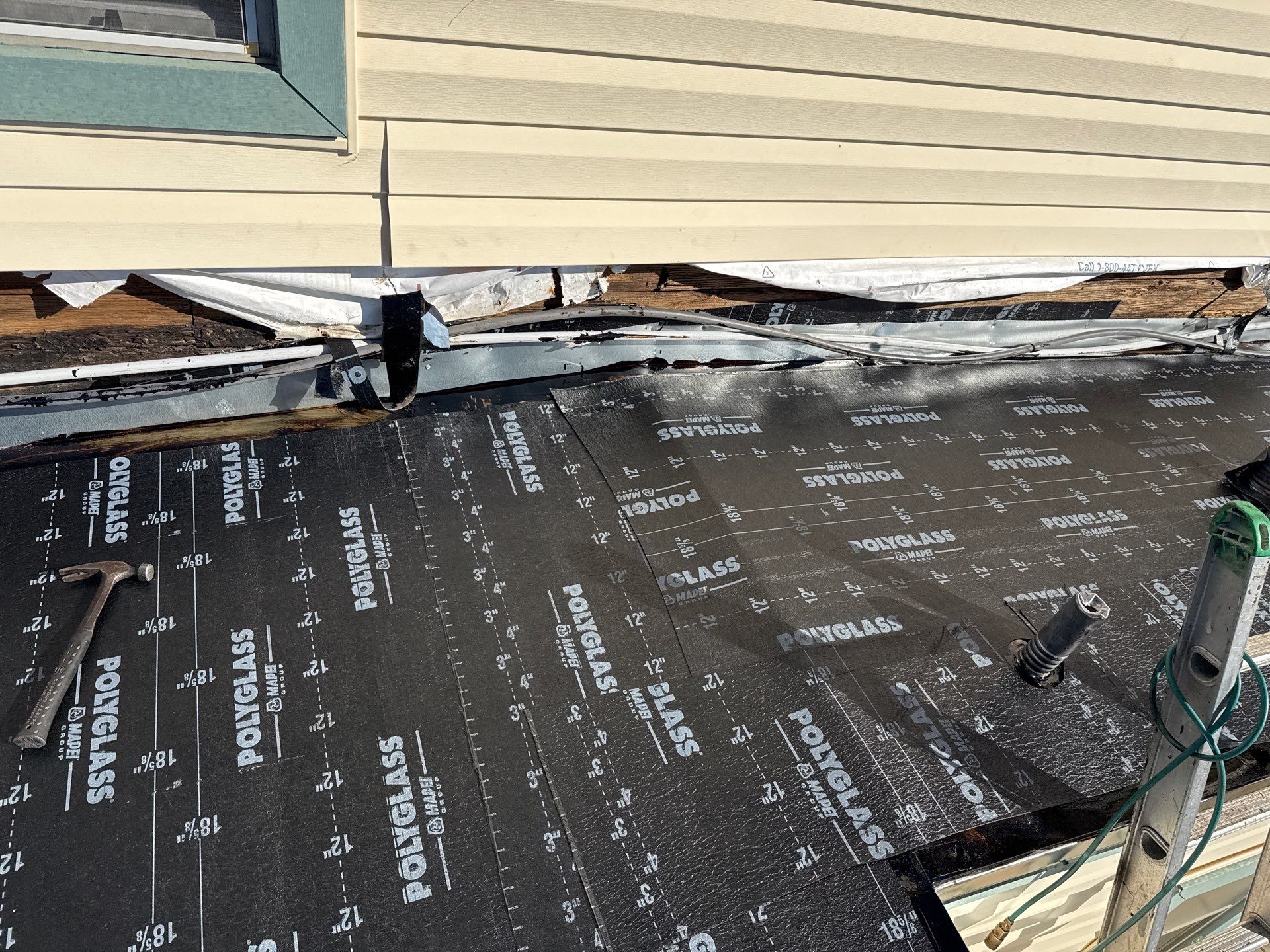 Mustang Island Flat Top by Bayfront Roofing and Construction