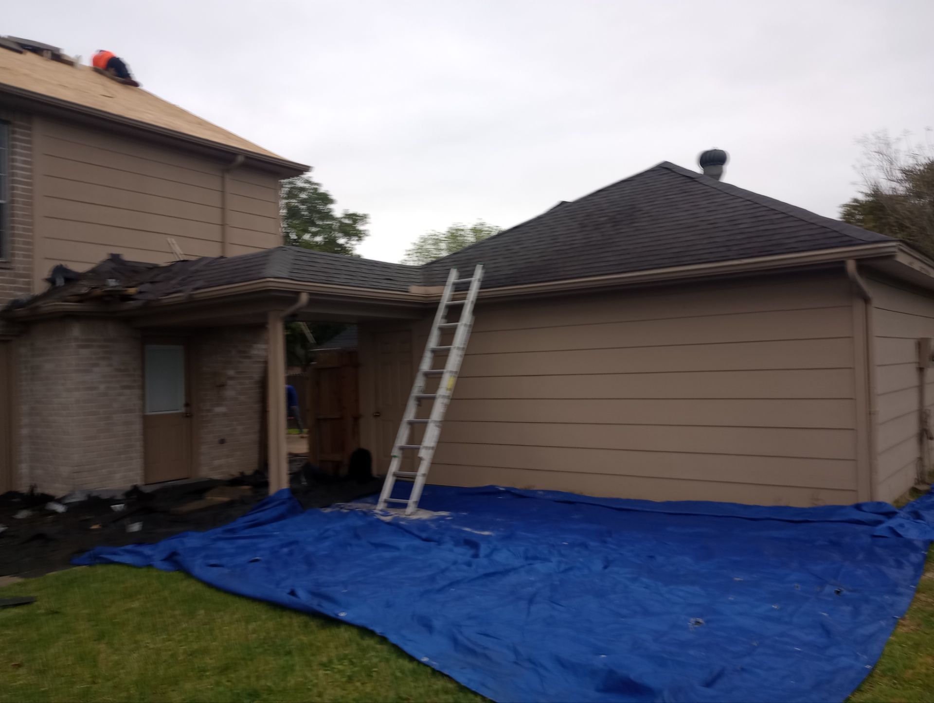 Residential Roofing Repair using Owen's Corning Duration (Lifetime) Shingles by Roof Repair Company