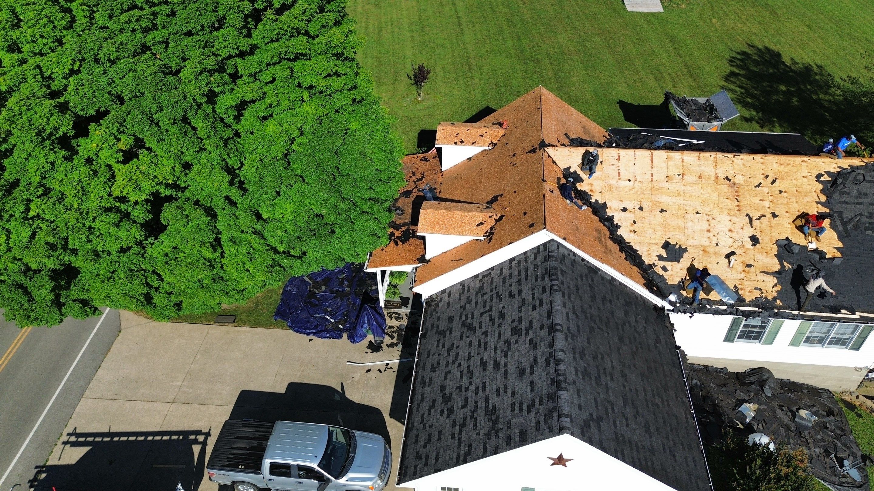 Residential Roofing Installation using Timberline HDZ Shingles - Charcoal by RoofX 
