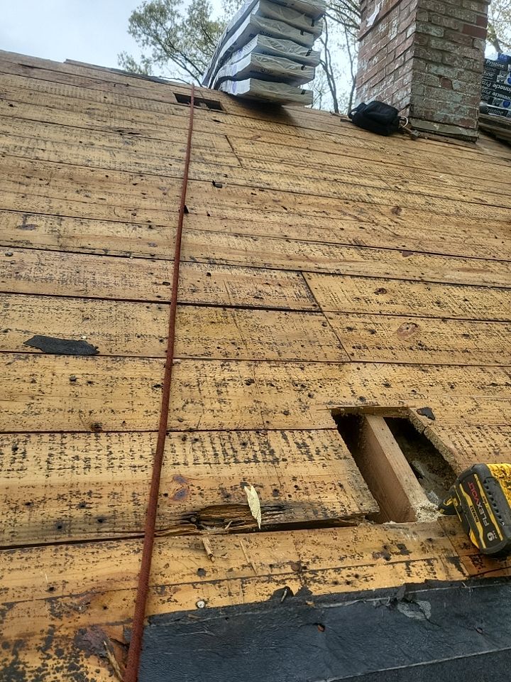 ATLAS PINNACLE COLOR: HEARTHSTONE DRIP EDGE: WHITE by Eagle Eye Roofing