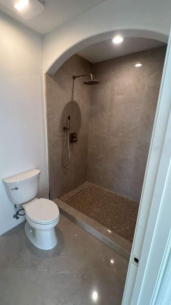 Bathroom renovation by Prudencio