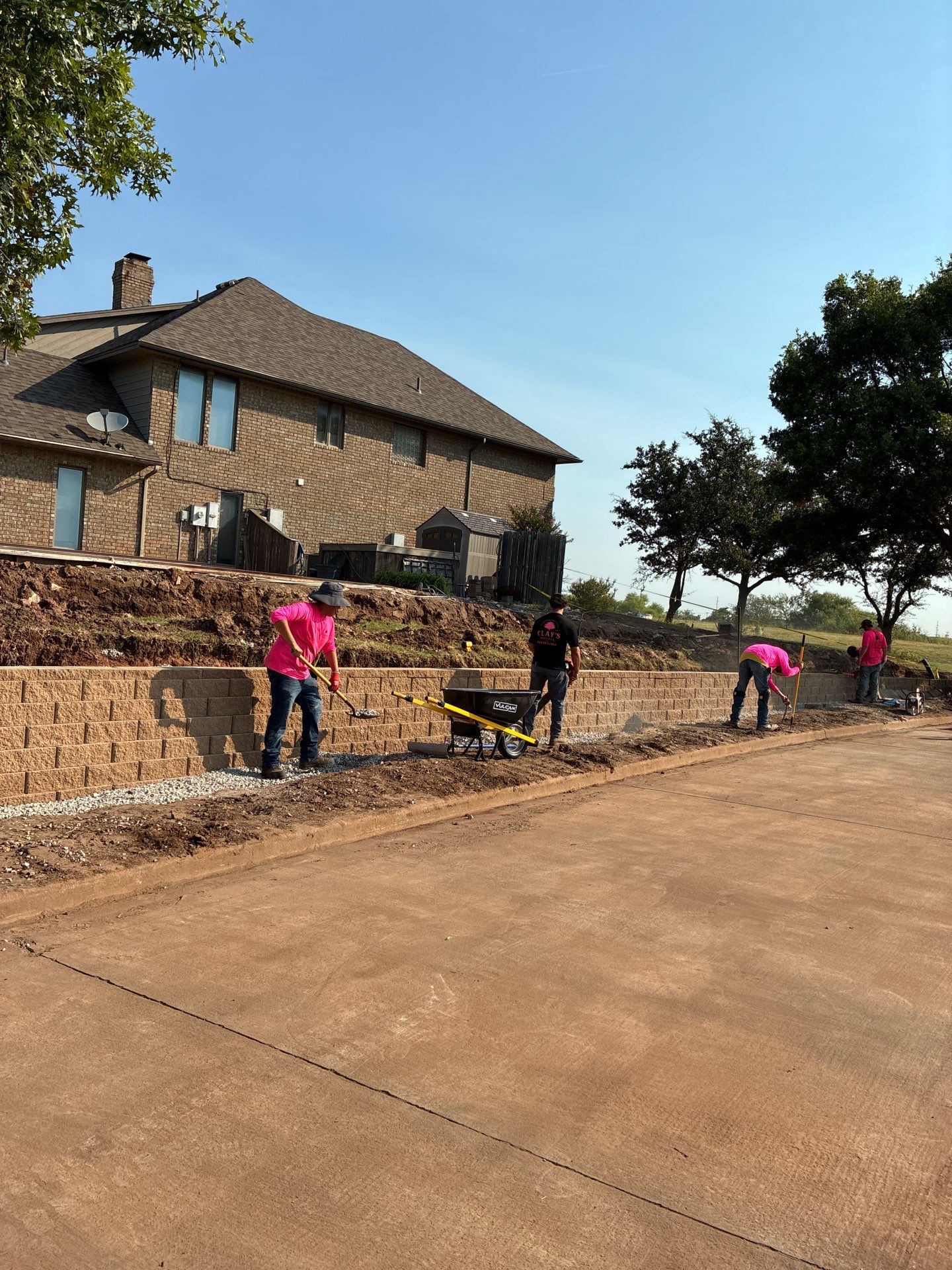 Retaining Wall by Clays Services Inc