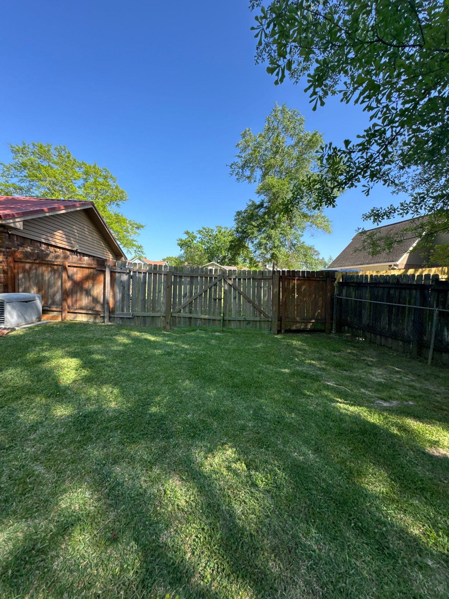 6' Cedar Good Neighbor w/Black Chain Link by Roberson Construction LLC