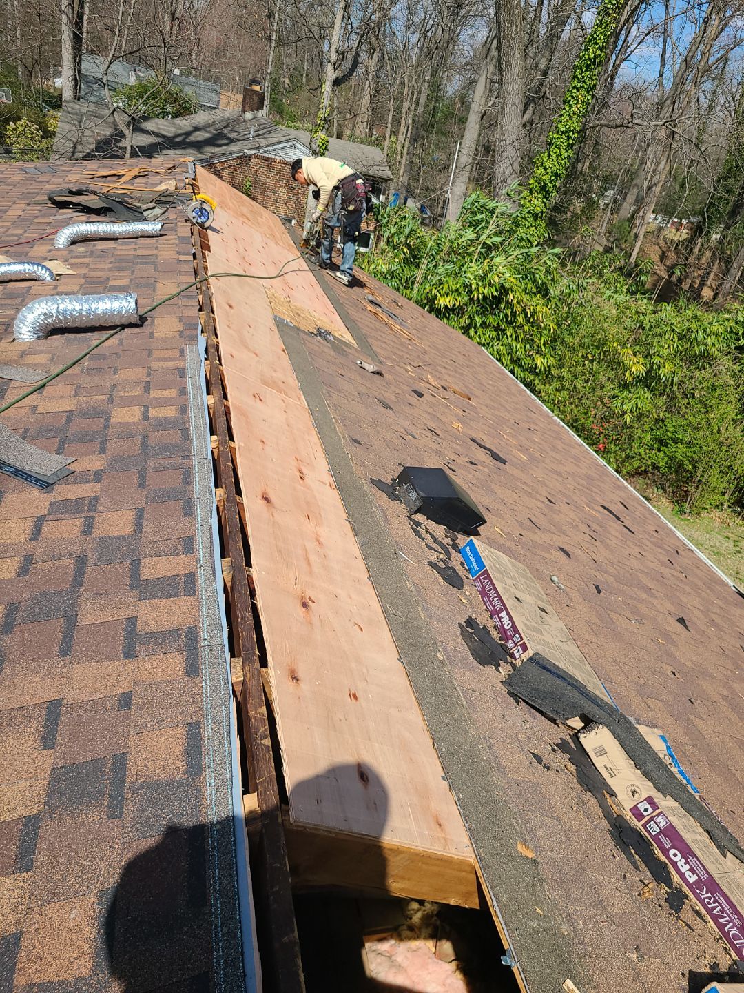 Fairfax: Residential Roof Replacement with CertainTeed Landmark Pro in Max Def Burnt Sienna by RM Banning, Inc.