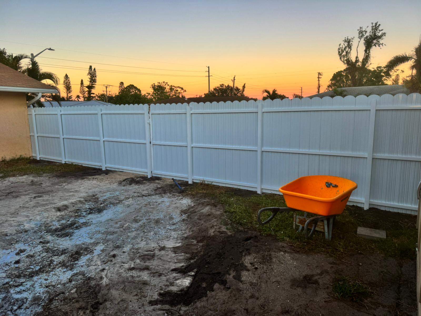 White Vinyl Privacy Fence Installation in Bradenton, Florida by True Fence LLC