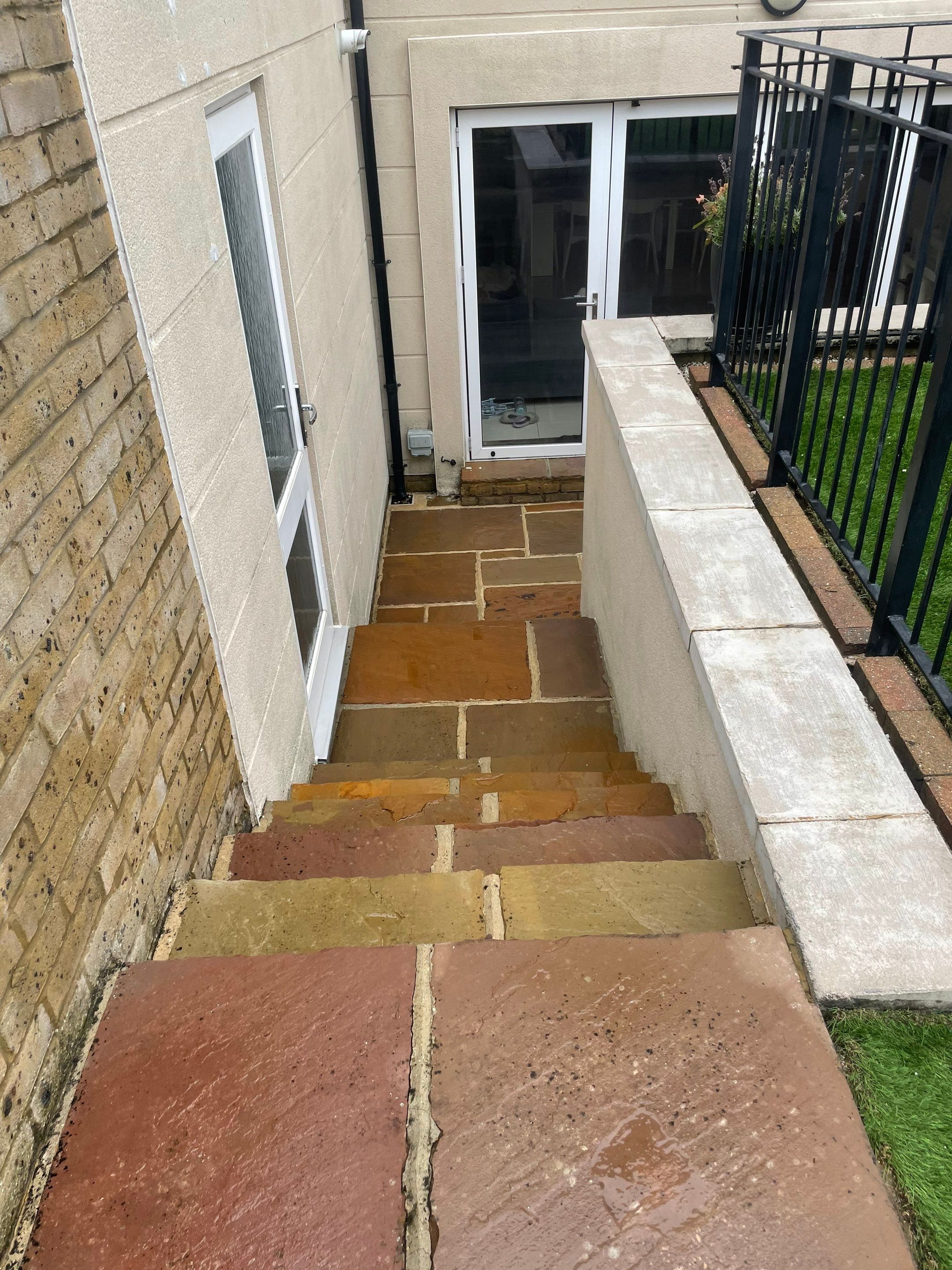 Exterior Clean using Mosmatic Flat Surface Cleaner by Ges Exterior Cleaning ltd