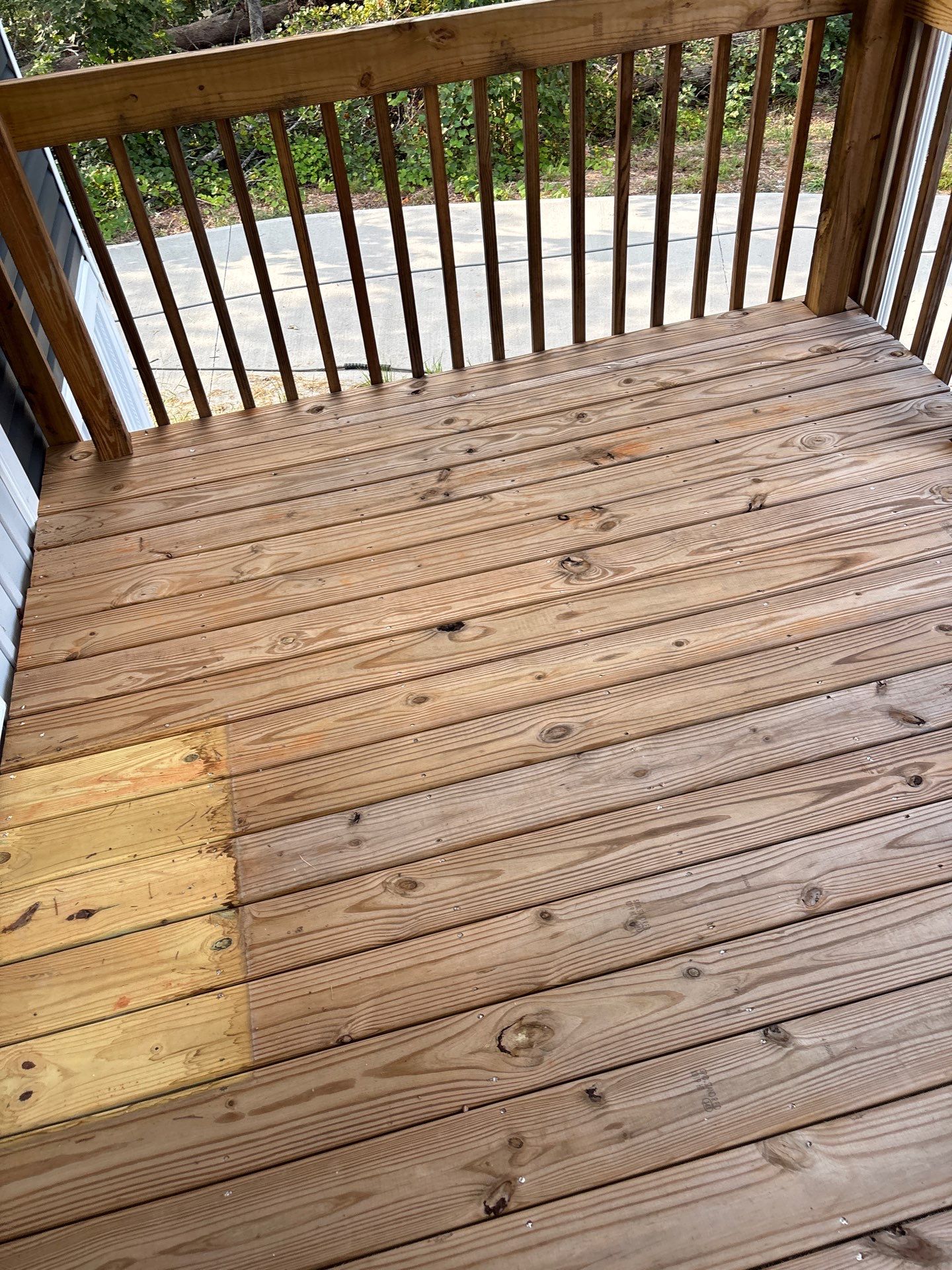 Wood Deck using Wood Sealant by DuraSeal