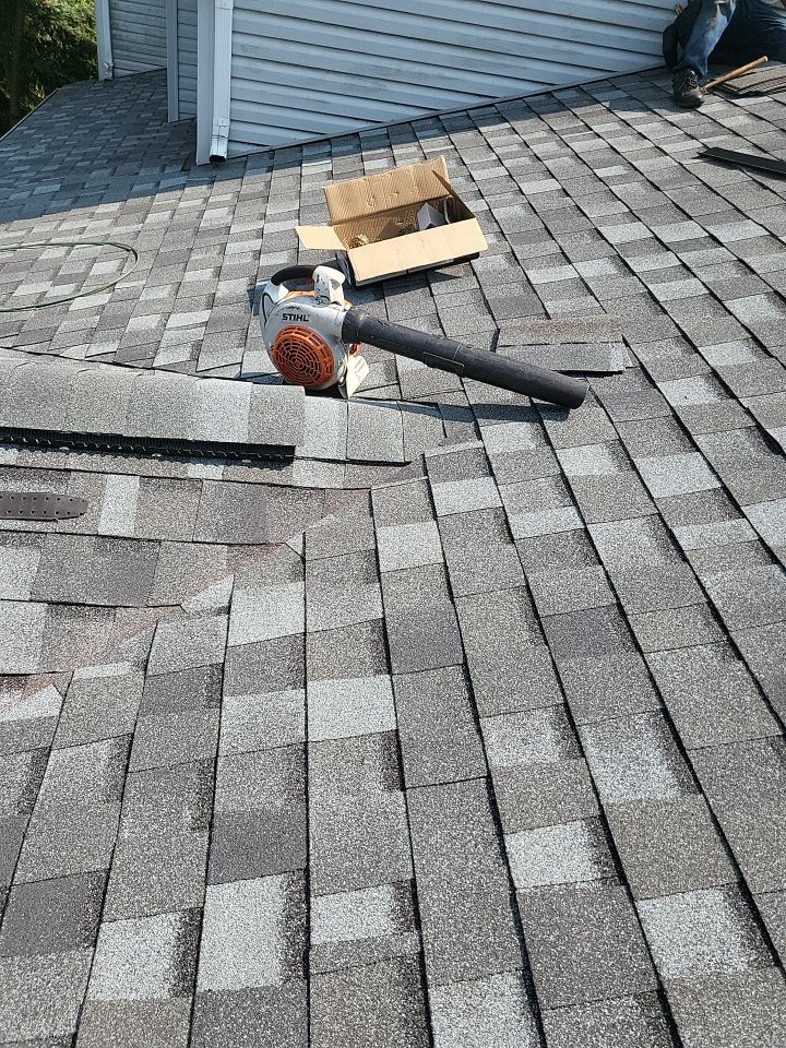 ATLAS PINNACLE COLOR: COASTAL GRANITE by Eagle Eye Roofing