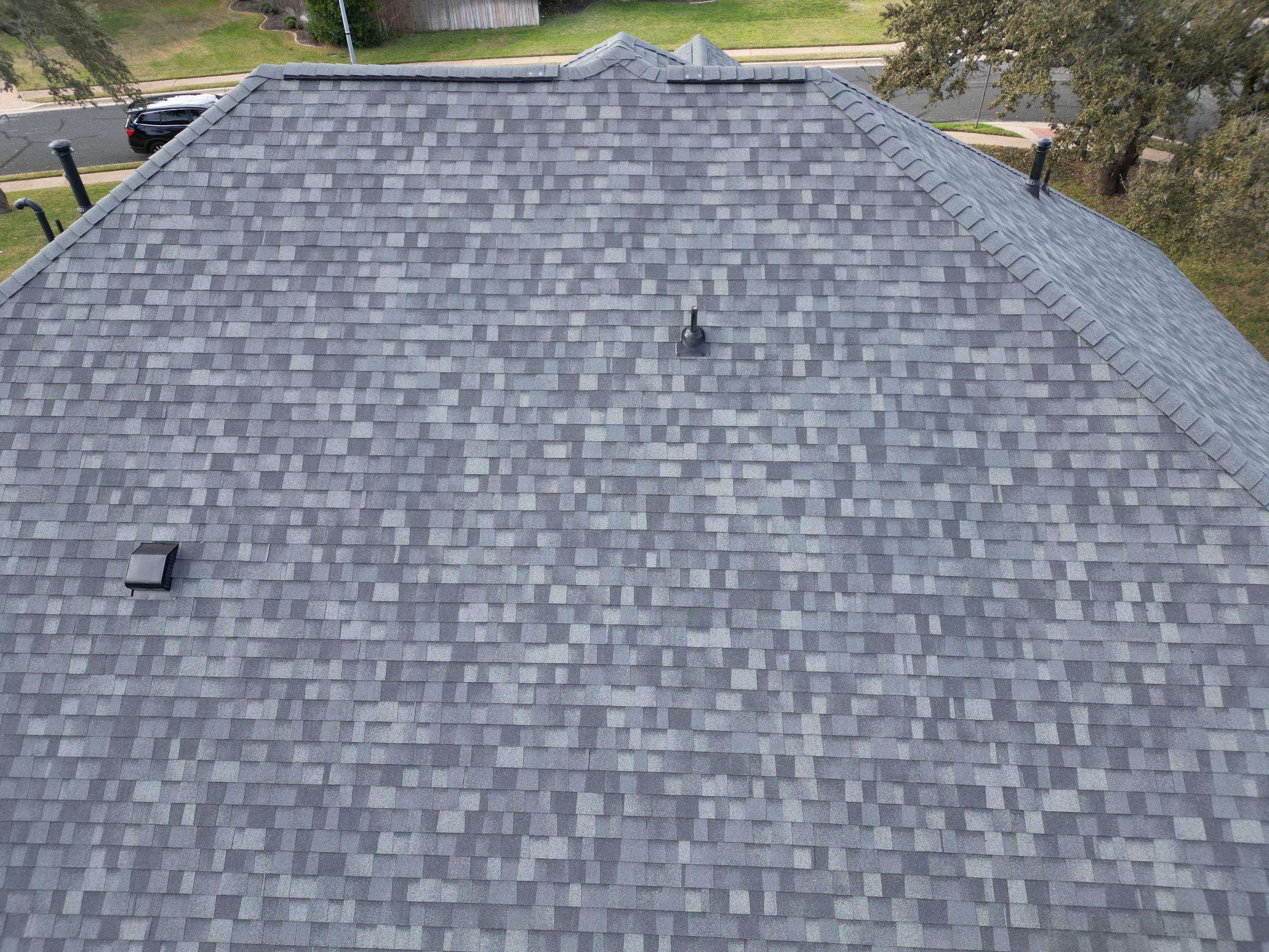Estate Gray - Owens Corning TruDefinition Duration by RoofsOnly.com