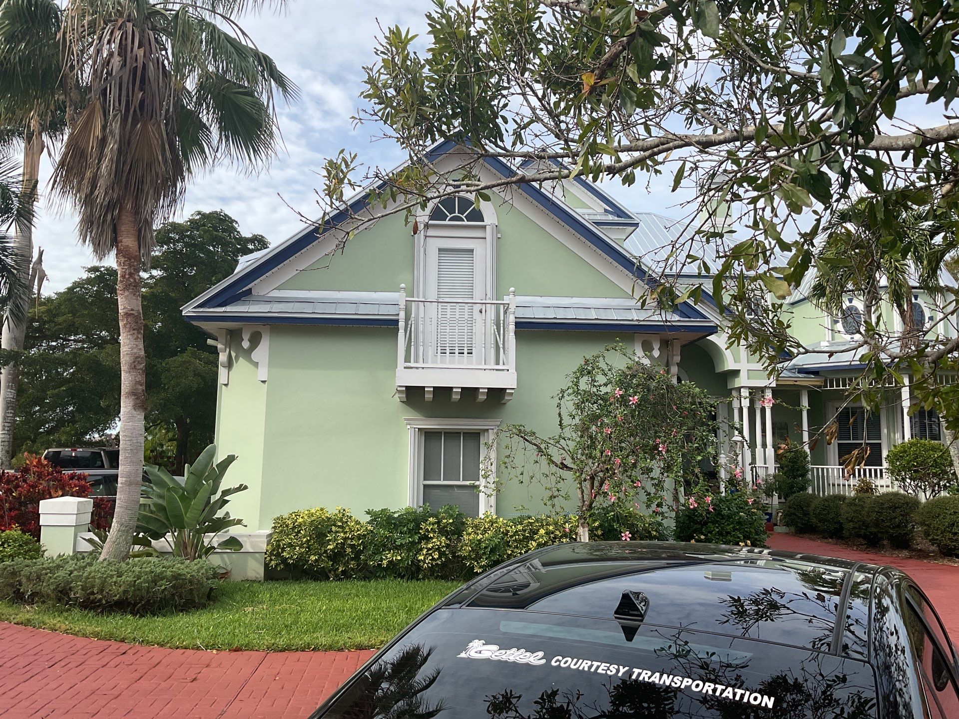 7-Inch Seamless Gutters in Cape Coral FL by Gutter Professors