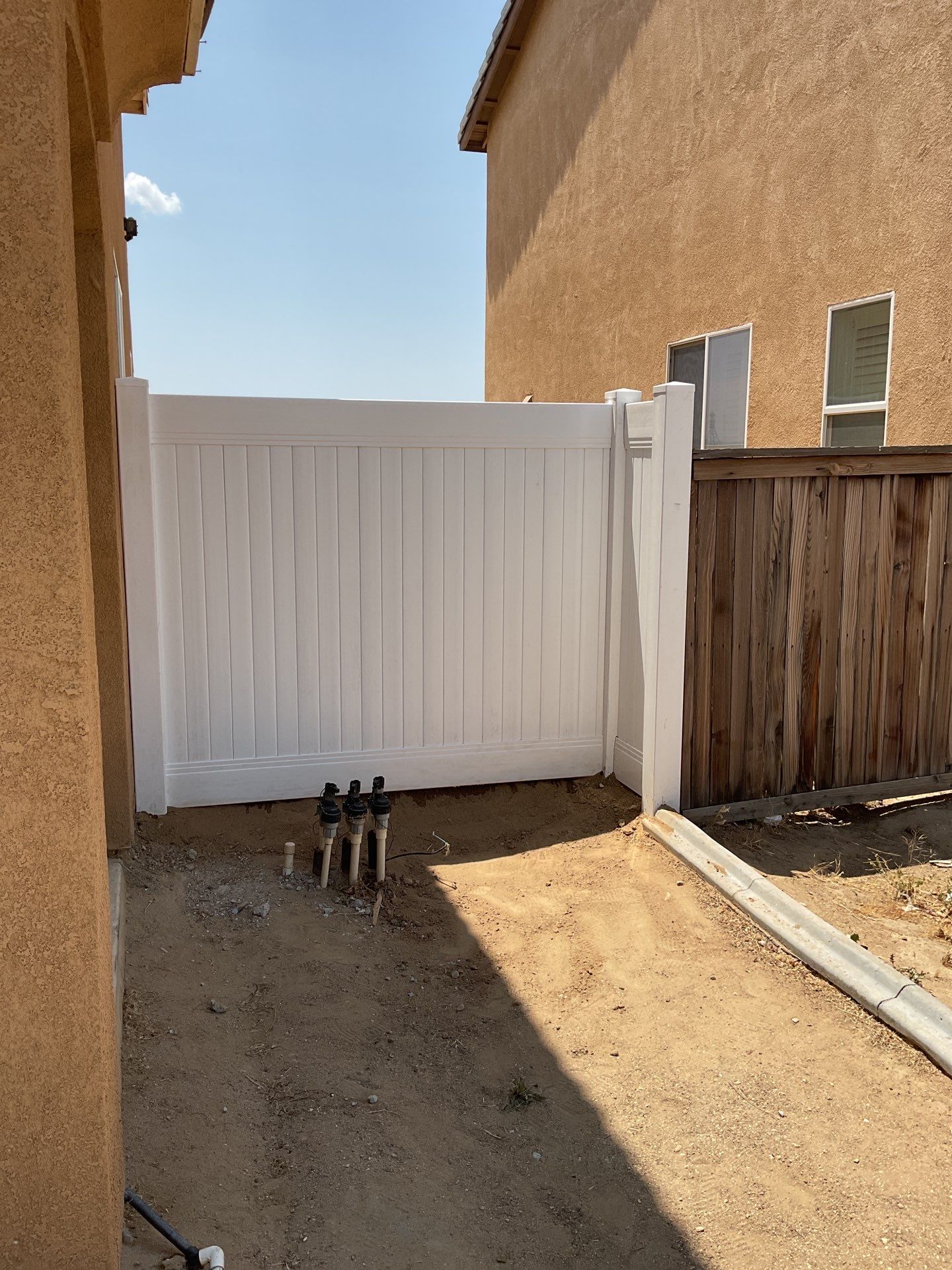 Fence Installation using Vinyl by Fence Guys Inc.