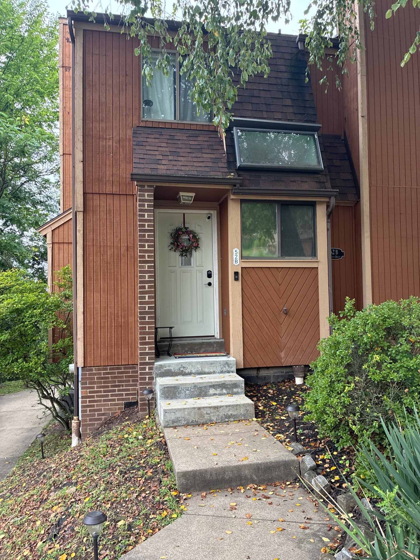 Mastic Quest Full Russet Red Home in Pittsburgh by Ideal Siding Pittsburgh