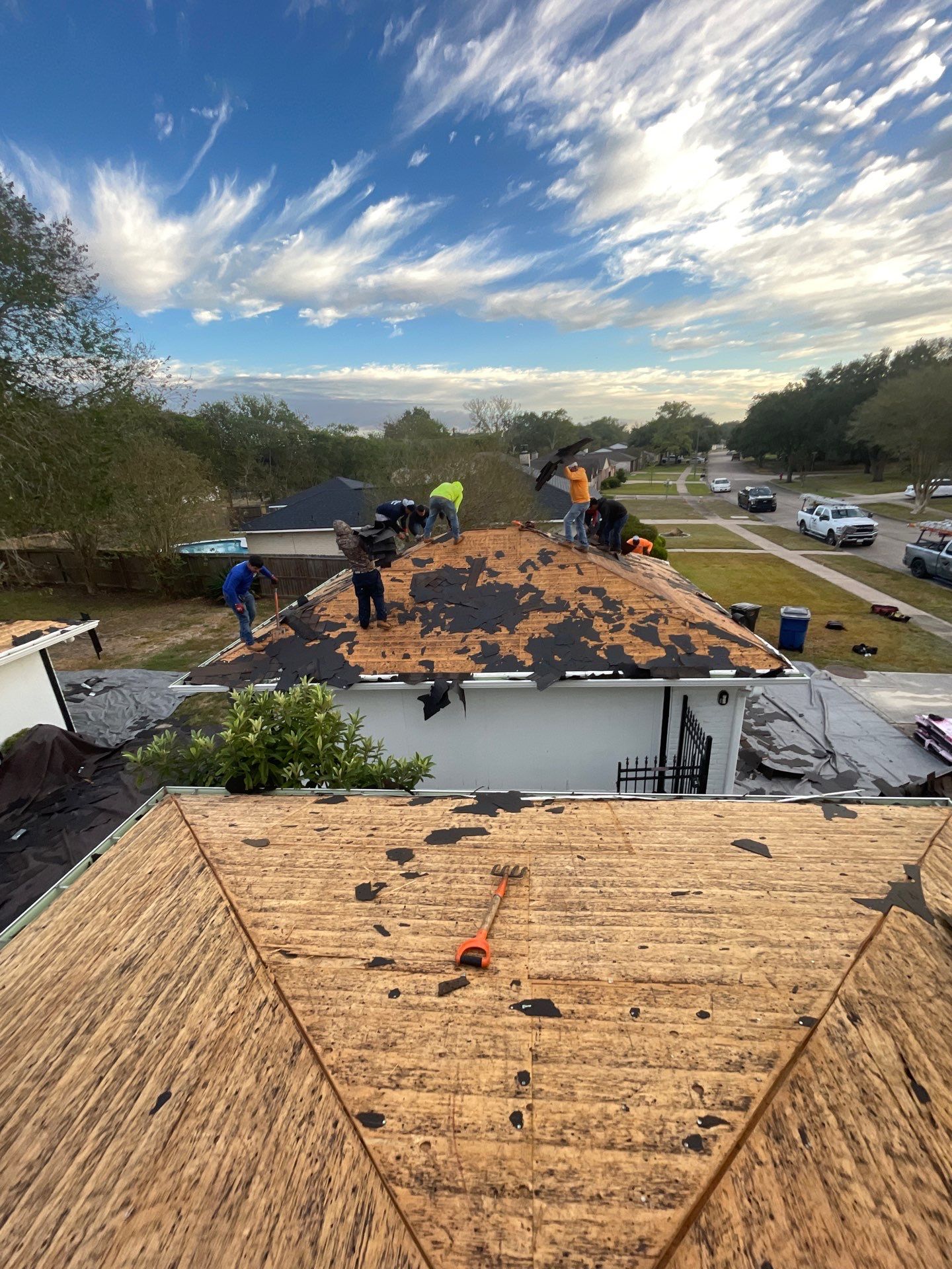 Residential Roofing Installation using Owen's Corning Duration (Lifetime) Shingles by Roof Repair Company