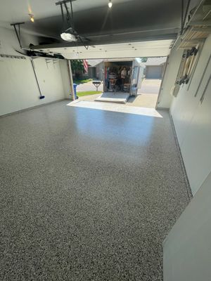 Sioux Falls Residential Garage Floor Coating with Speckled Epoxy Finish