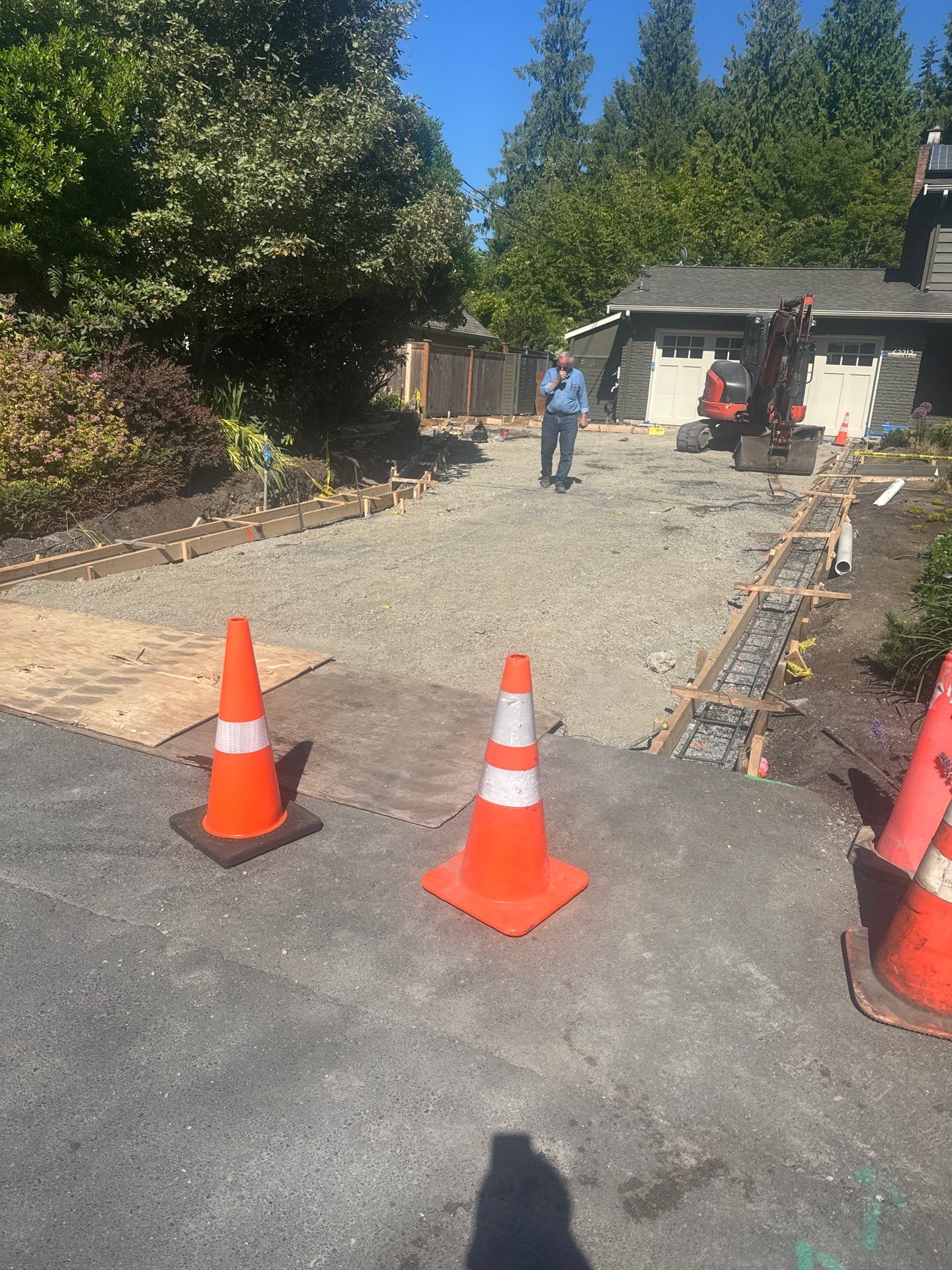Concrete Driveway Repair | Edmonds  by Jireh Asphalt & Concrete Inc 