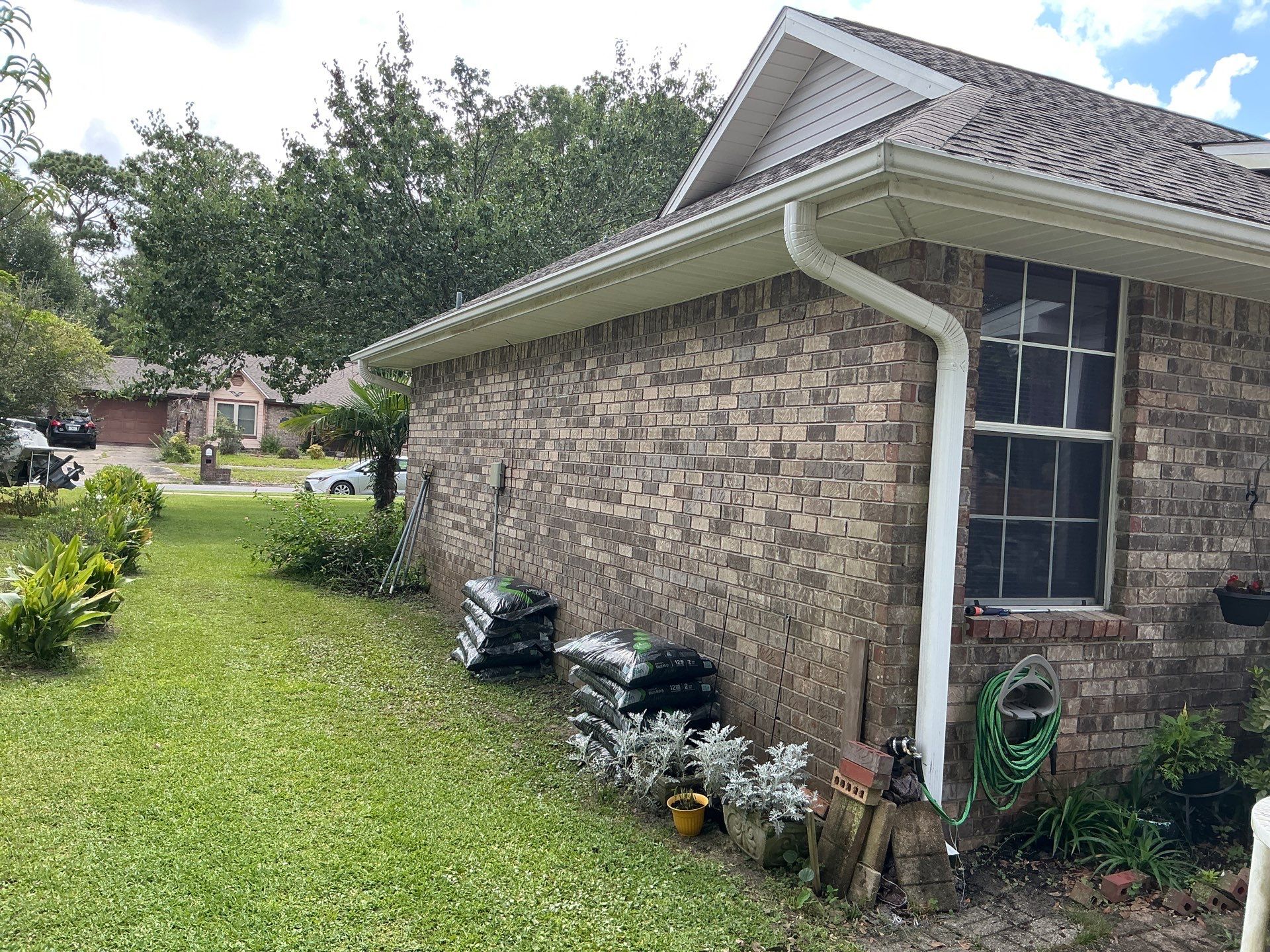 Residential Seamless Gutter Upgrade in Pensacola FL by Gutter Professors