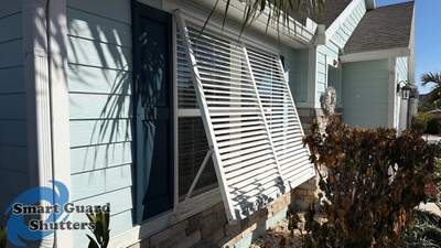 Impact Bahama Shutter in Signal White
