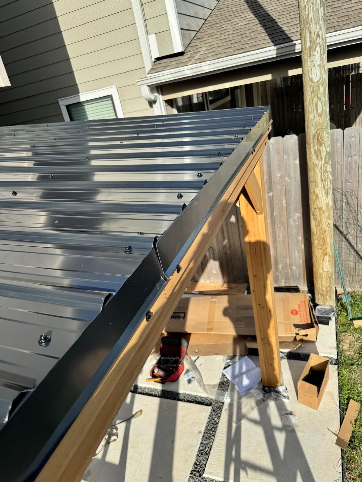 Backyard Upgrade: Professional Pergola Installation for Jennifer! ☀️🍹 by Texas Urban Elements