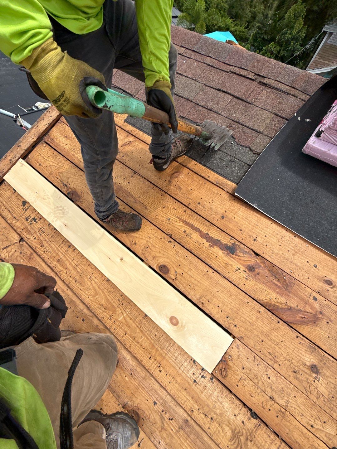 Project in St. Petersburg 33711 by Mitchell Roofing Company LLC 