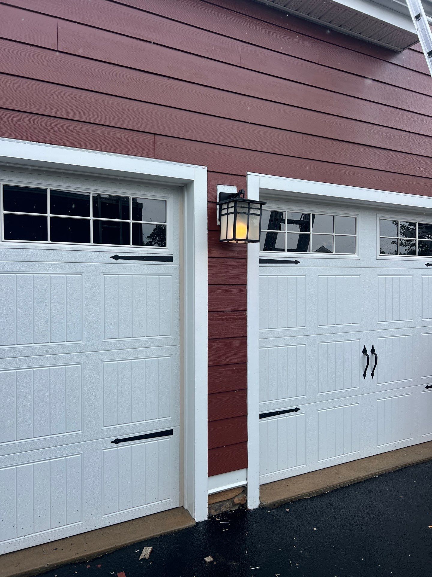 Countrylane Red James Hardie Siding Replacement in Franklin Park by Knockout Home Solutions