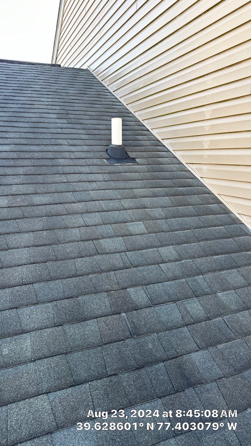 Vinyl Siding and Roof Flashing Repair in Thurmont, Maryland by Frederick Roof Repair
