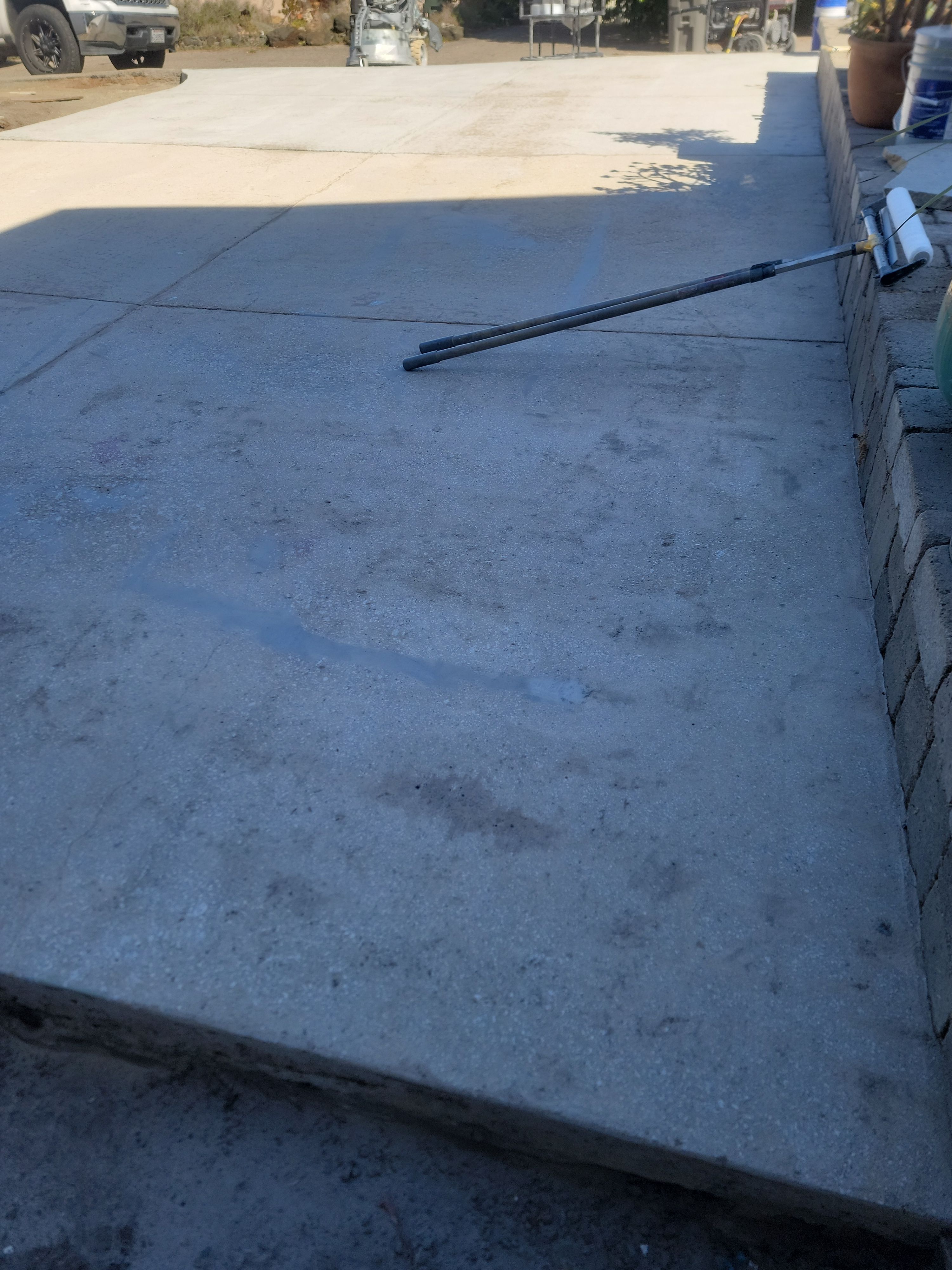 Stonewash Garage Floor Coating and Quartz Concrete Driveway in Morro Bay by MGP Coatings