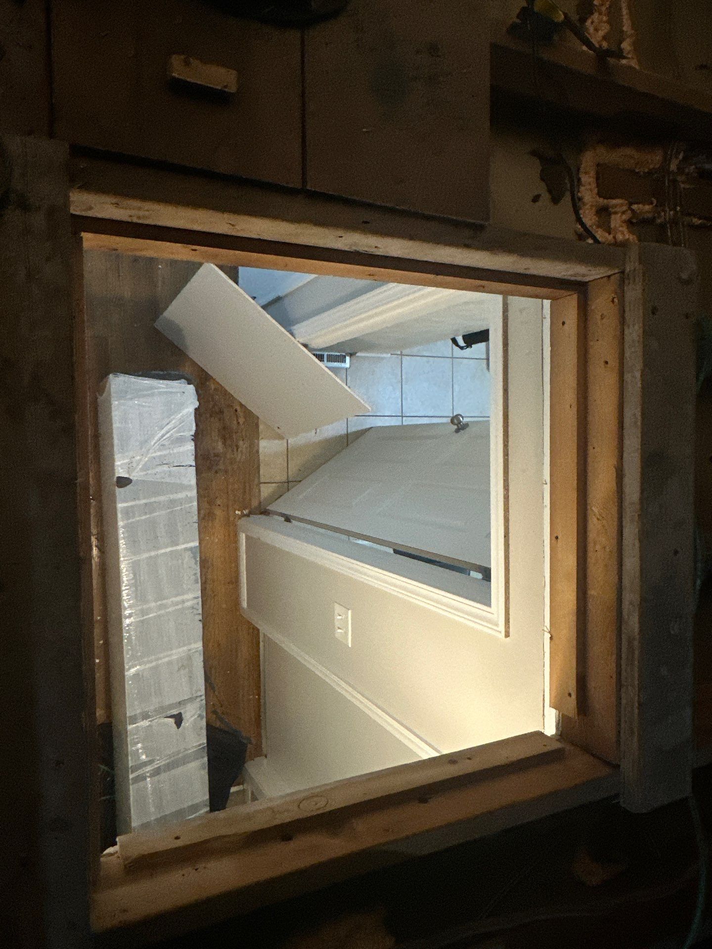 Blown-In Attic Insulation and Rodent Remediation in Canonsburg by Home Environment Solutions