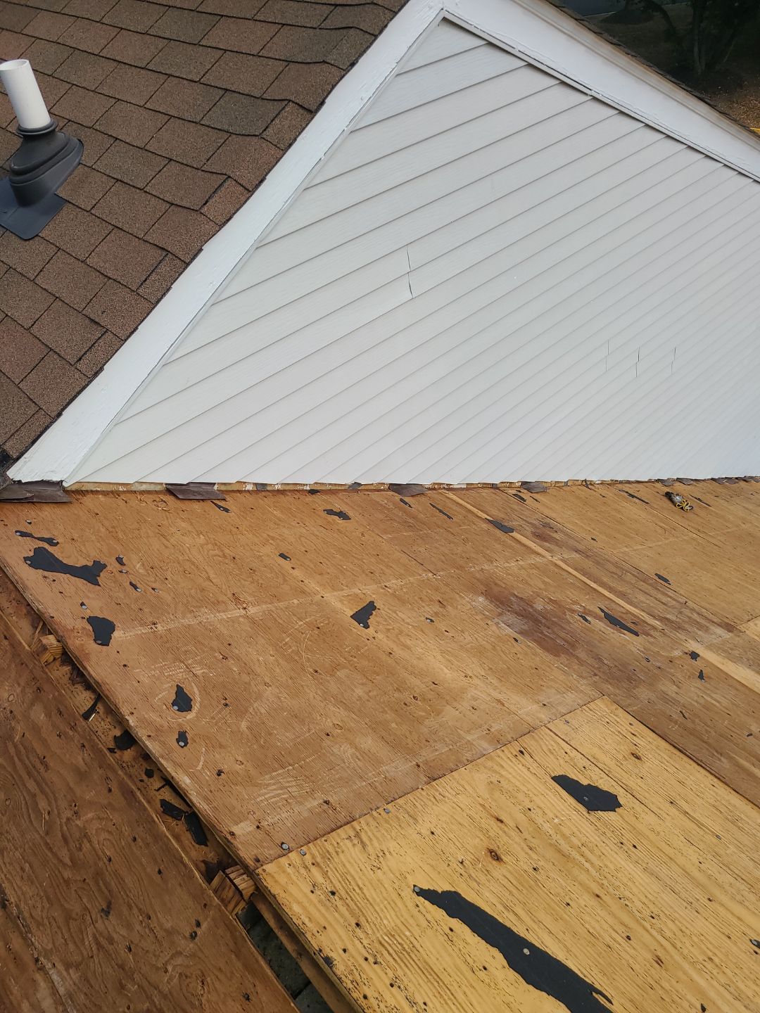 Montclair: Roof Installation with CertainTeed Landmark Designer Shingles in Burnt Sienna by RM Banning, Inc.