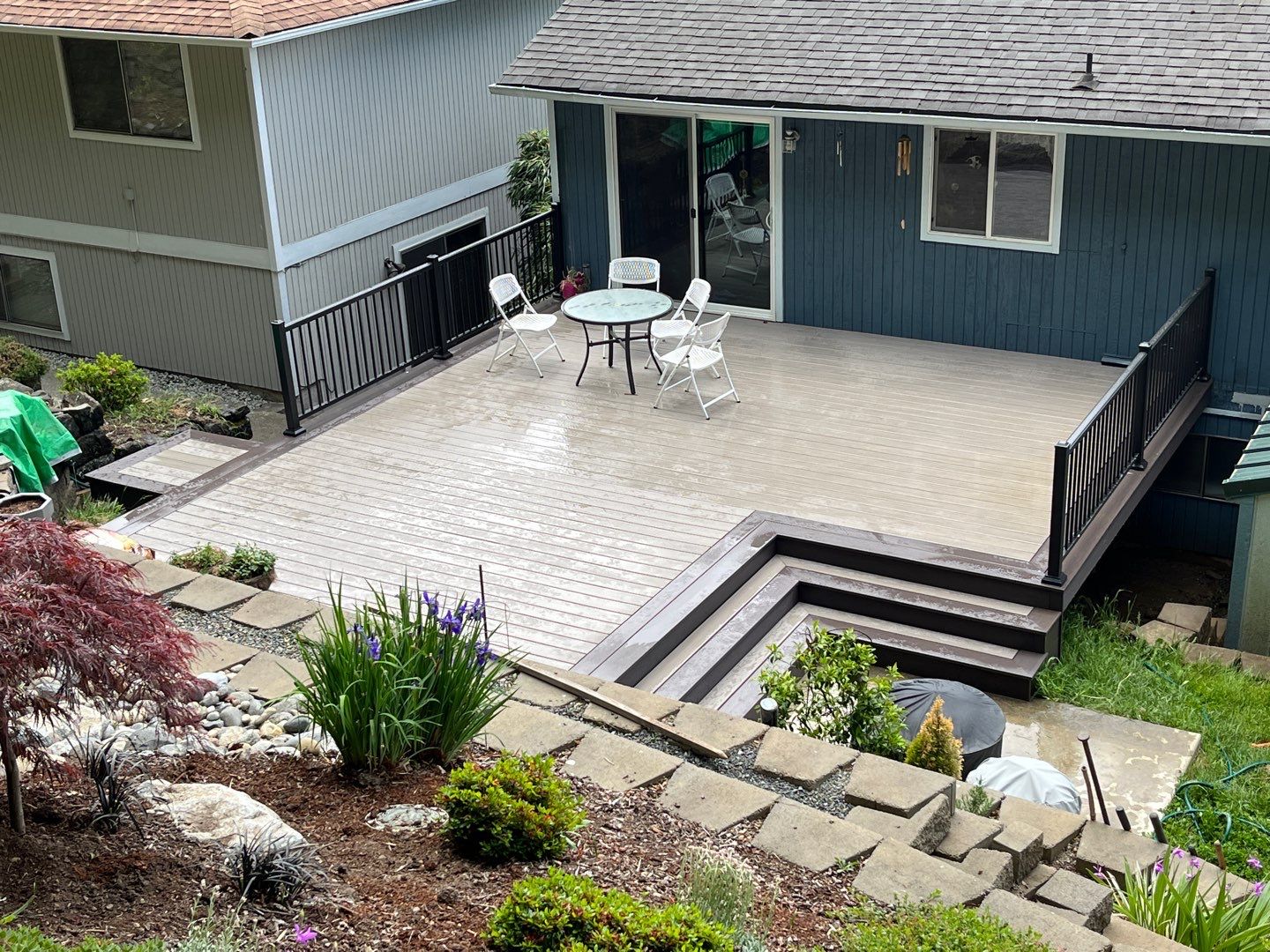 Back Deck in Seattle by Alki deck builders 
