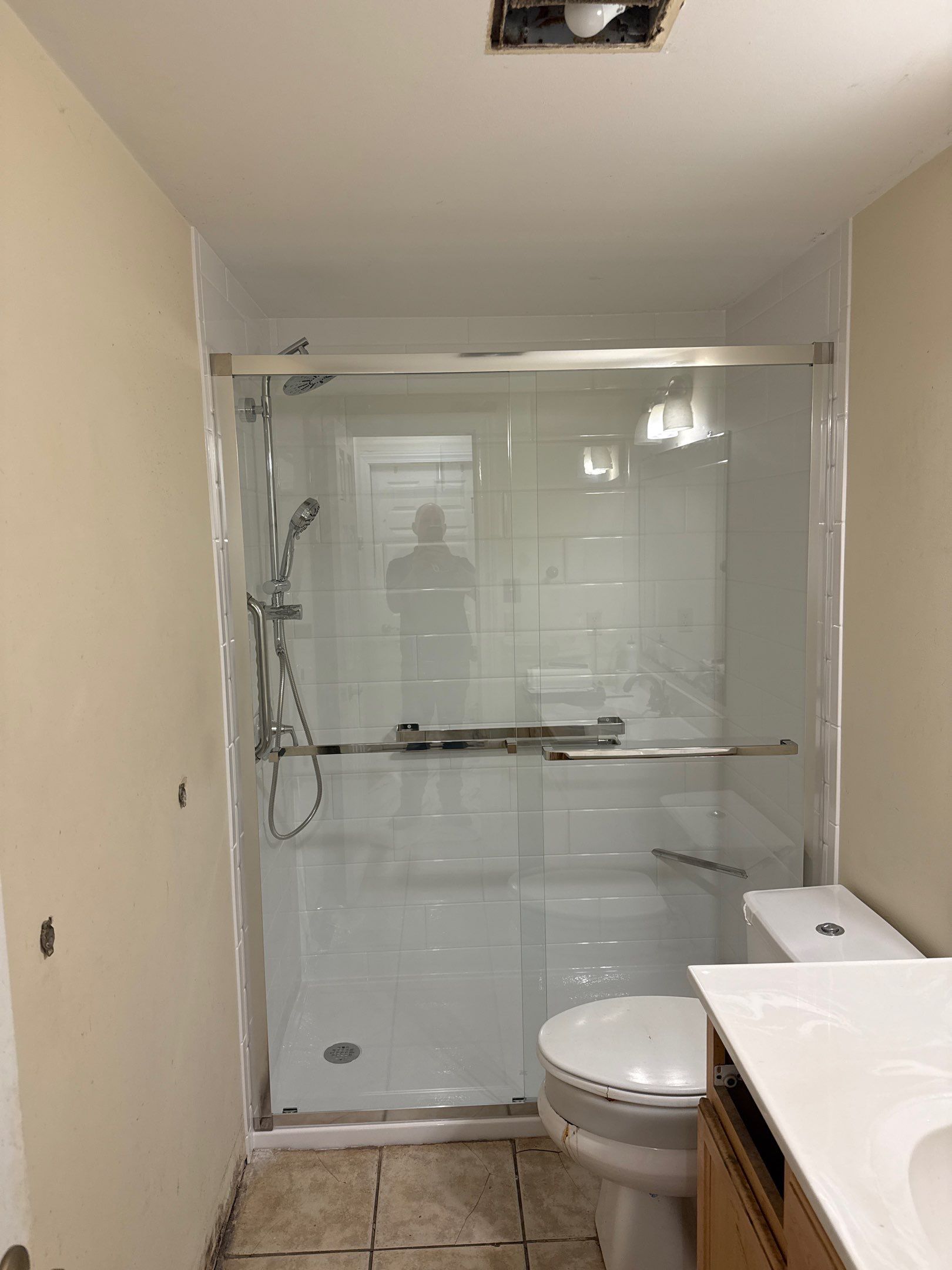 Jacuzzi Bath and Shower Remodel in Traverse City by Rainbow Seamless Systems