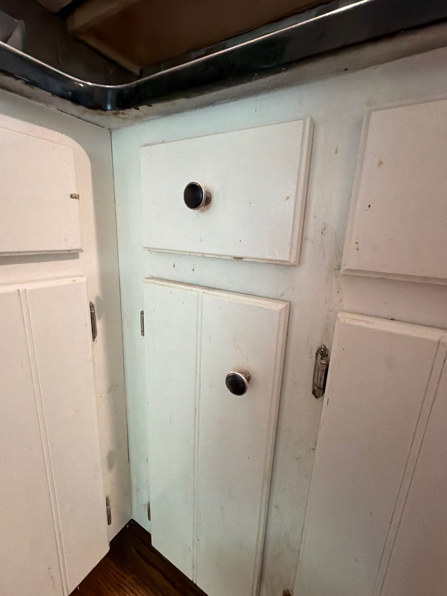 Marietta Home Renovation Featuring Custom Tiled Showers and Kitchen Updates by RENOMAXIT, LLC