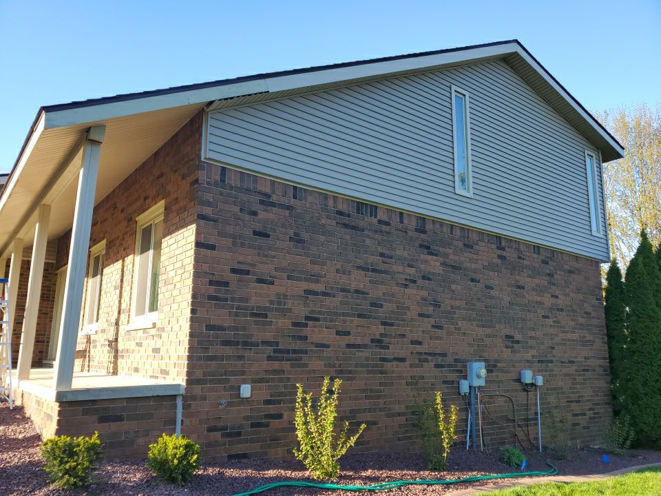 Siding Replacement using Certainteed Restoration Classic D4 by 180 Contractors
