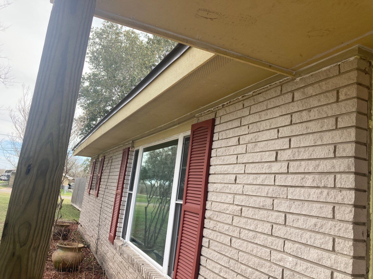 Beeville Backporch sittin' by Bayfront Roofing and Construction