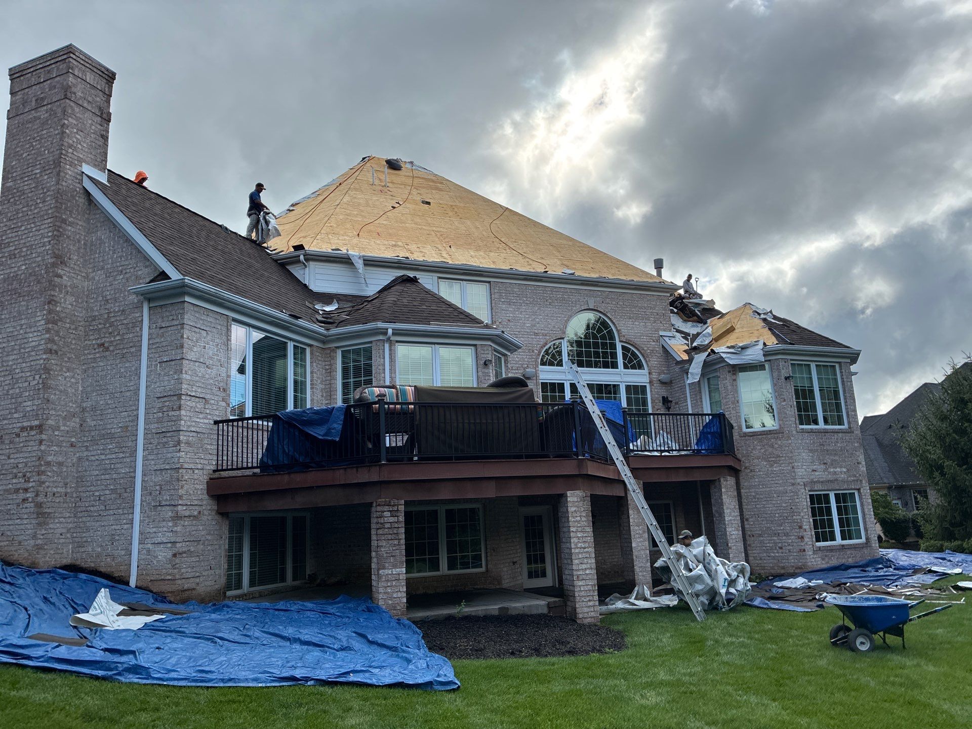Complete GAF Timberline HDZ Roof Replacement for Coraopolis Residence by Cousins Roofing Siding & Decks