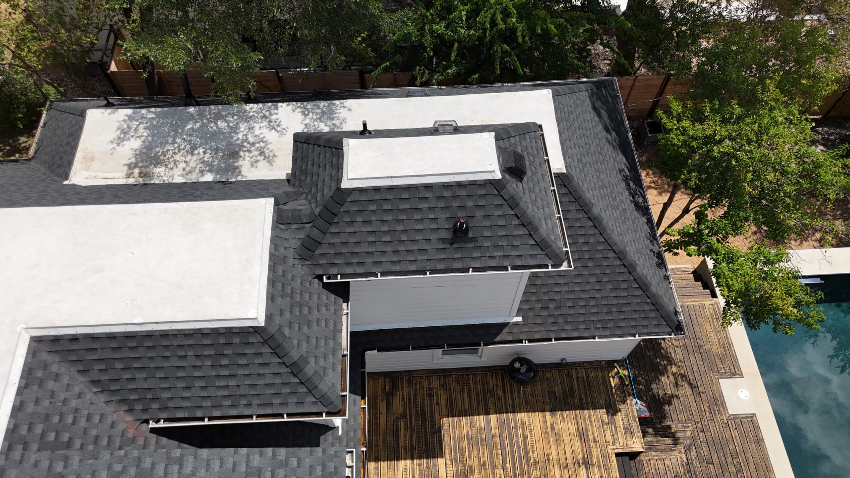 Charcoal - GAF Timberline HDZ by RoofsOnly.com