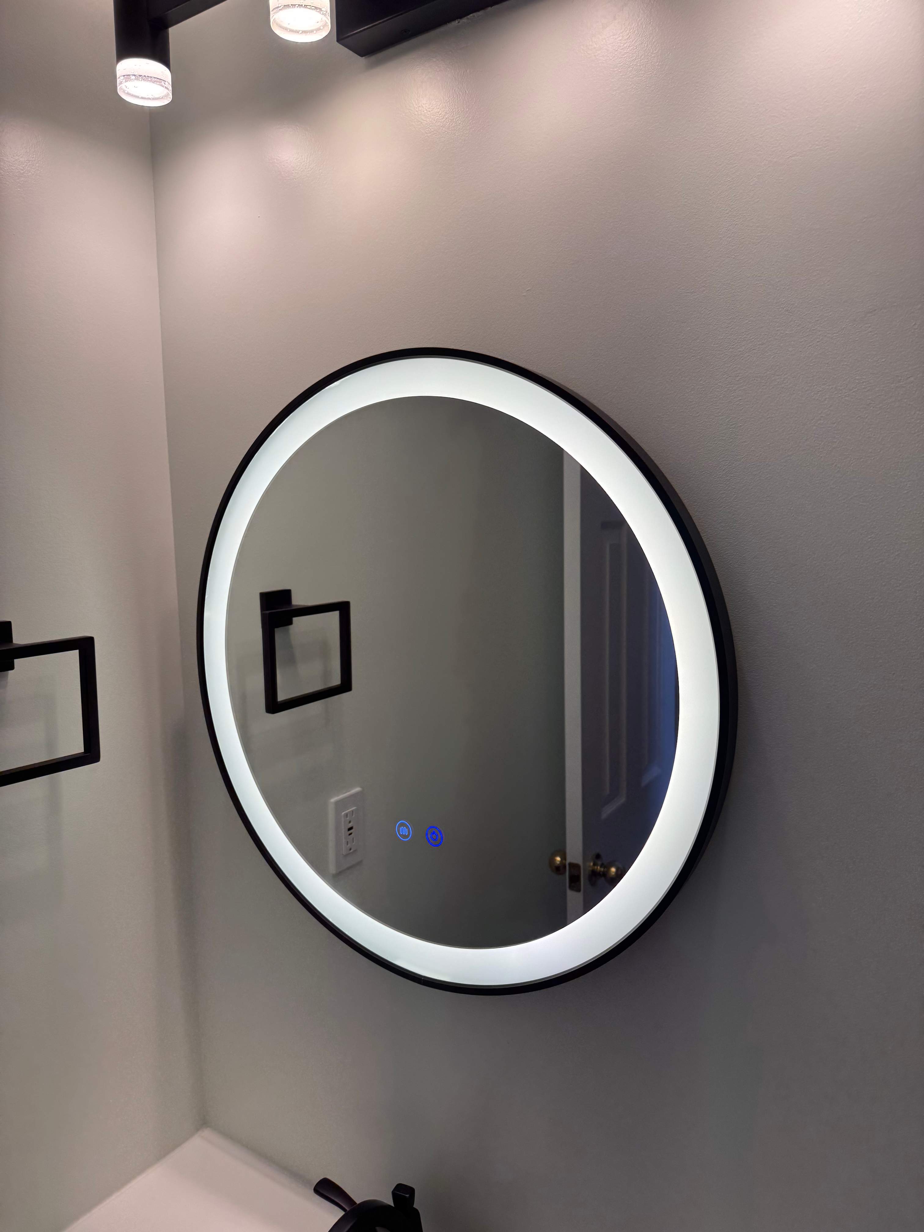 Guest bathroom renovation by Prudencio