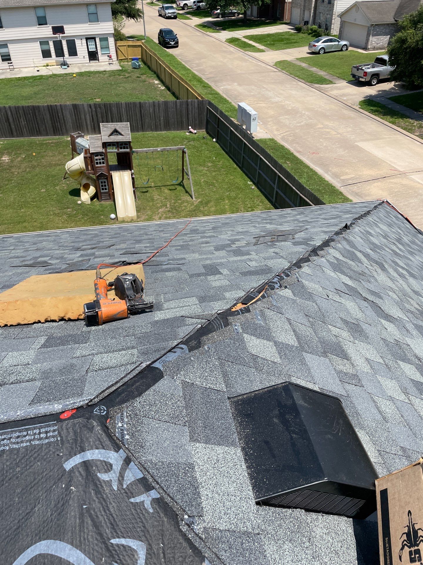 Residential Roofing Installation using Owen's Corning Duration (Lifetime) Shingles by Roof Repair Company