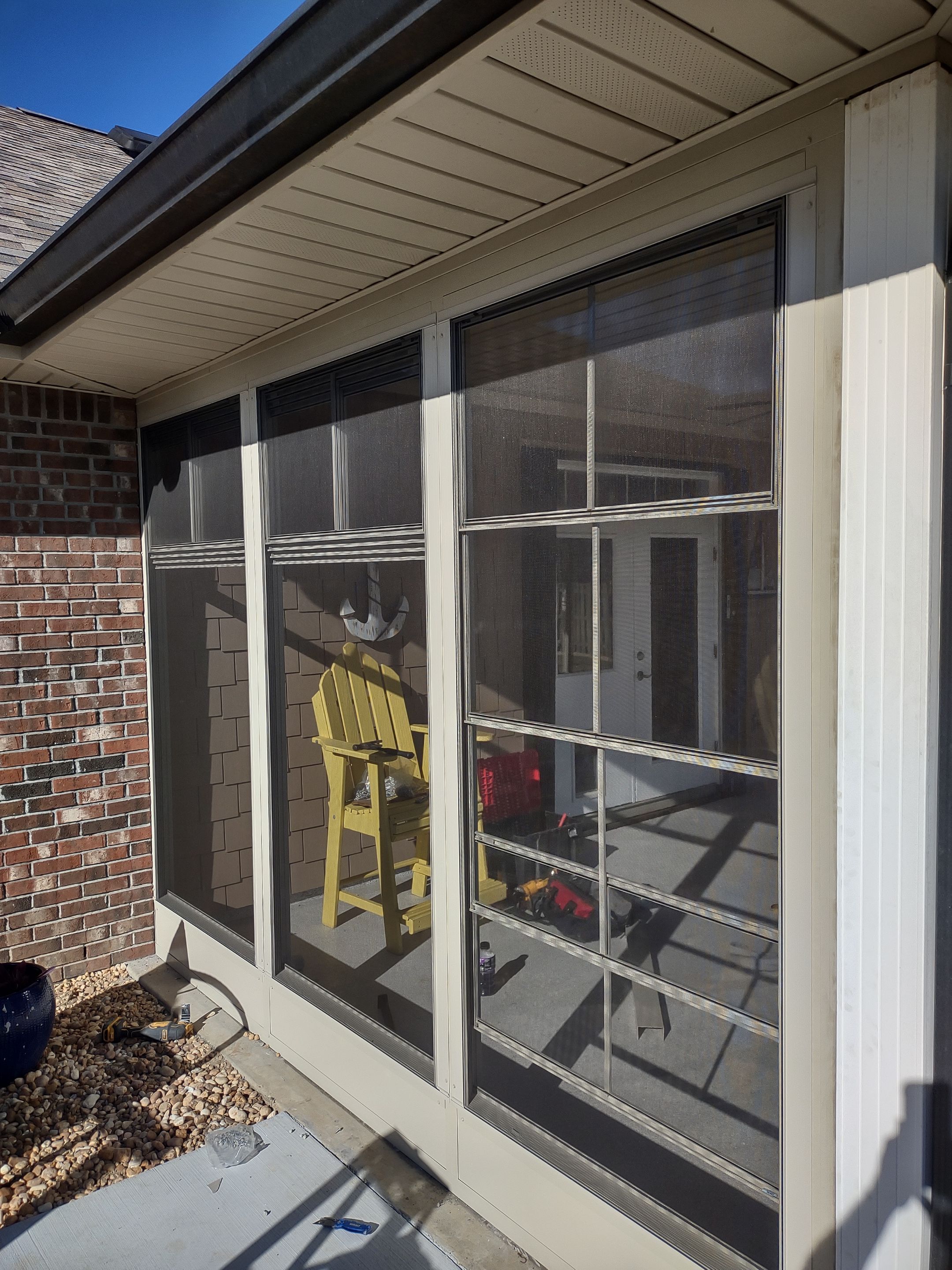 Screen Under w/Vinyl Windows using Colorbeam by Titan Sunrooms