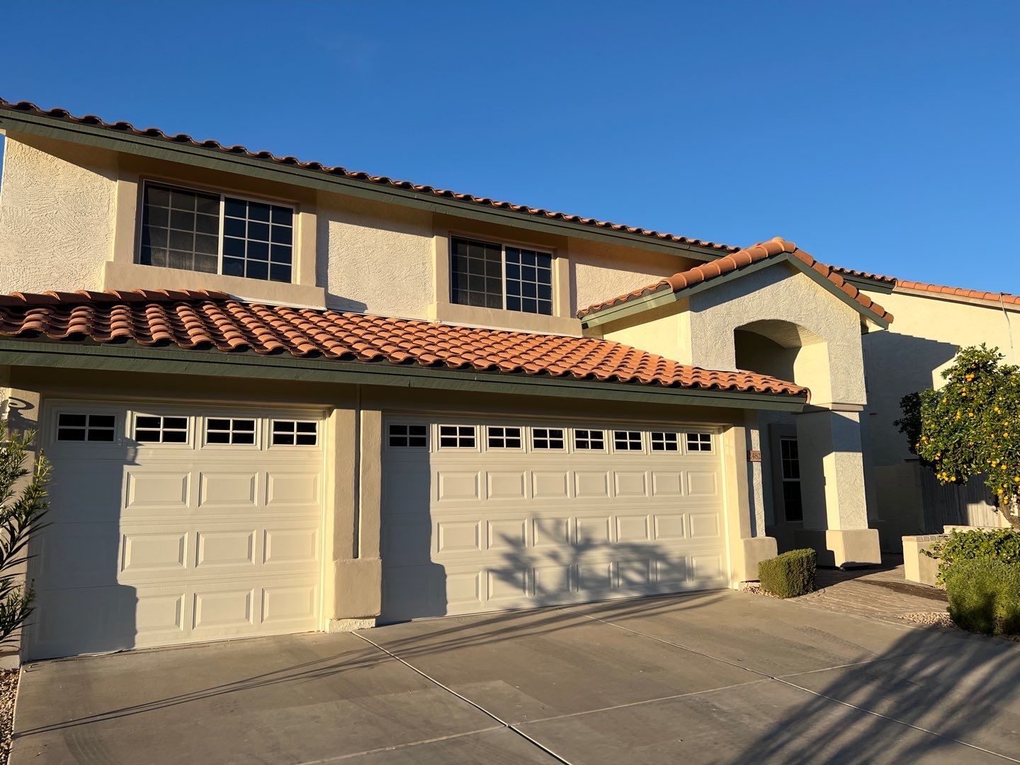 Exterior Painting using Dunn-Edwards EVERSHIELD® by Crash of Rhinos Painting & Garage Floors