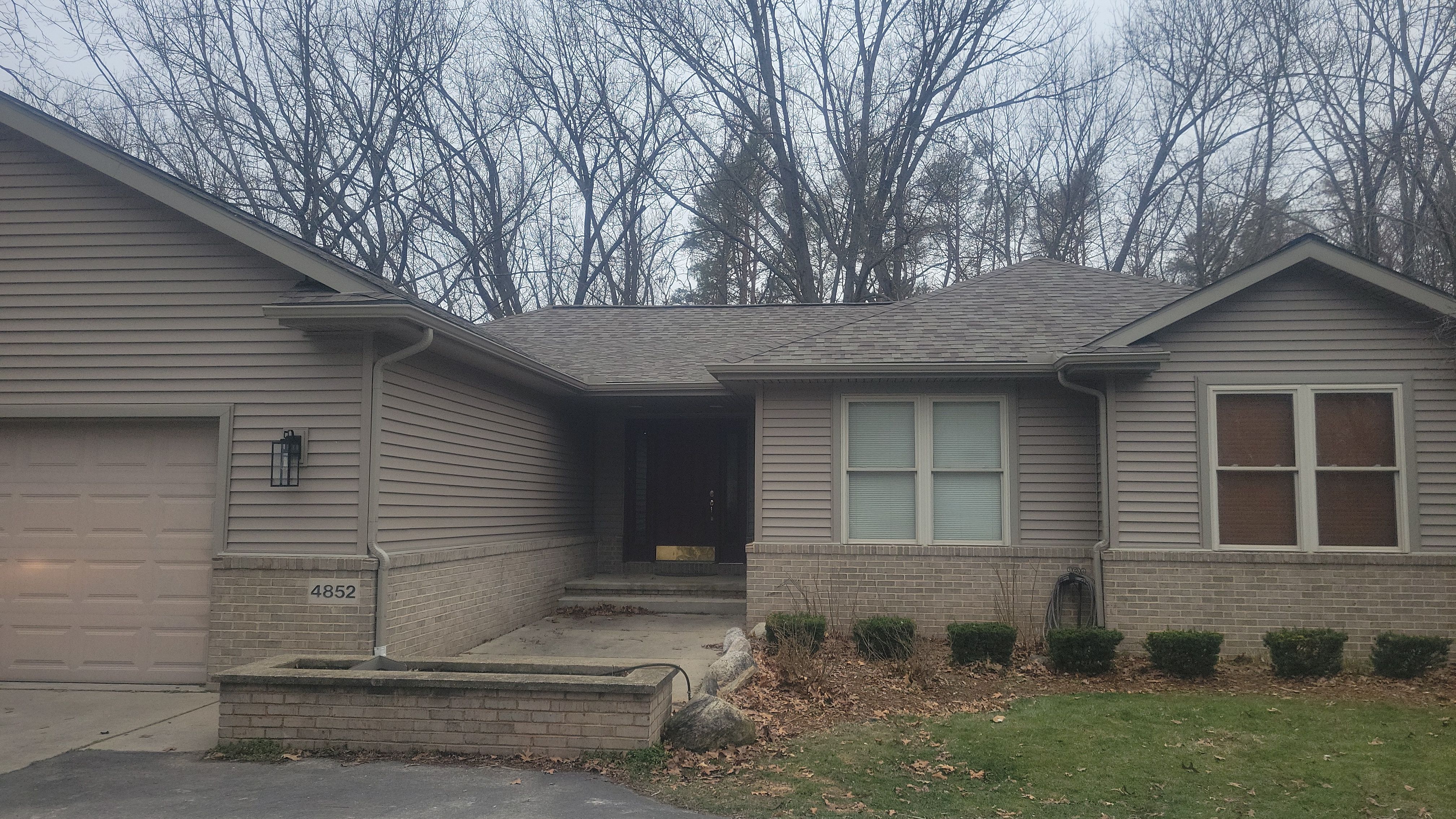 Siding Replacement using Certainteed Restoration Classic D4 by 180 Contractors